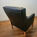 Vintage wingback chair 2431 with ottoman by Børge Mogensen for Fredericia