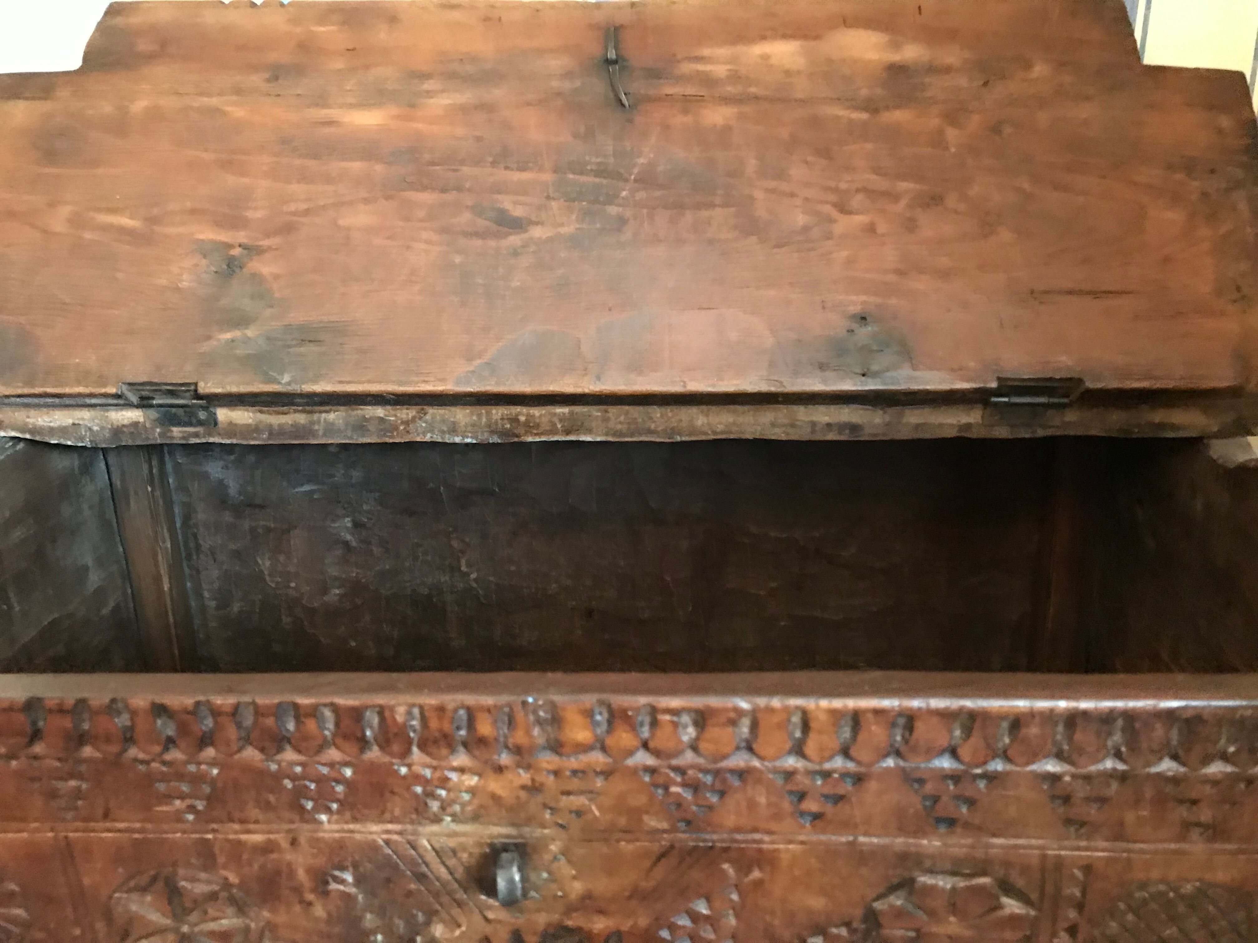 BEAU COFFRE Origin PAKISTAN early XX