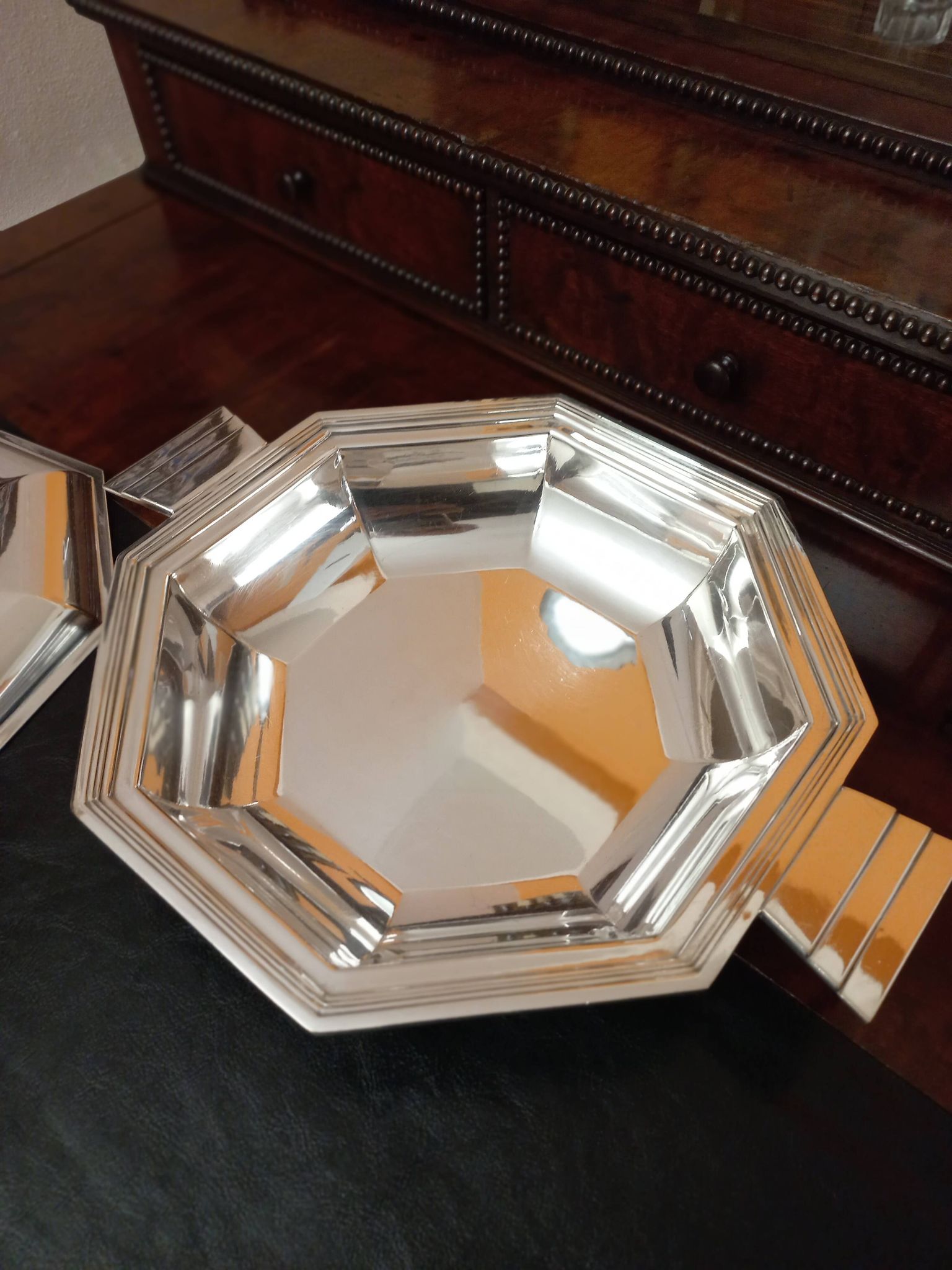 Plat Art Déco 1930 métal argenté