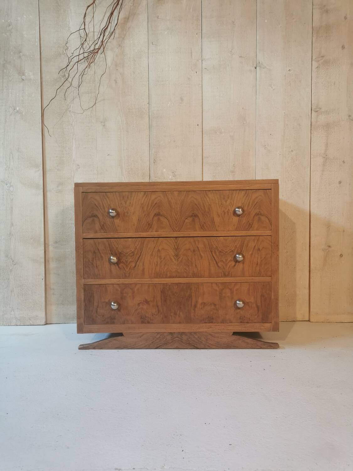 Art Deco chest of drawers