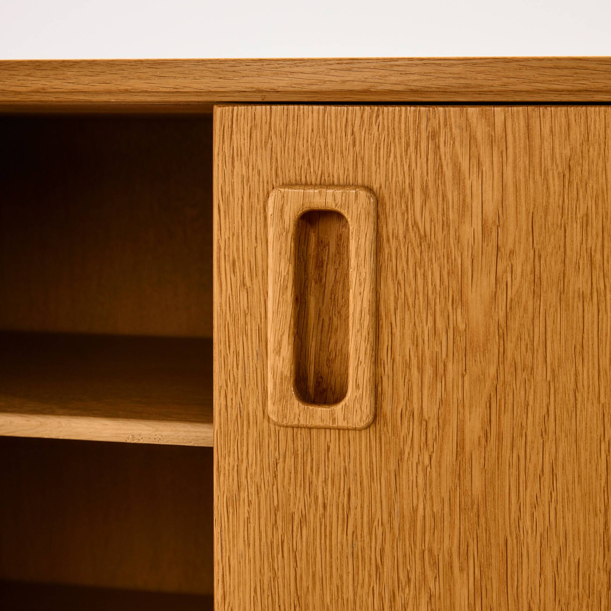 Restored model 21 buffet in oak by Gunni Omann for Omann Jun Møbelfabrik.