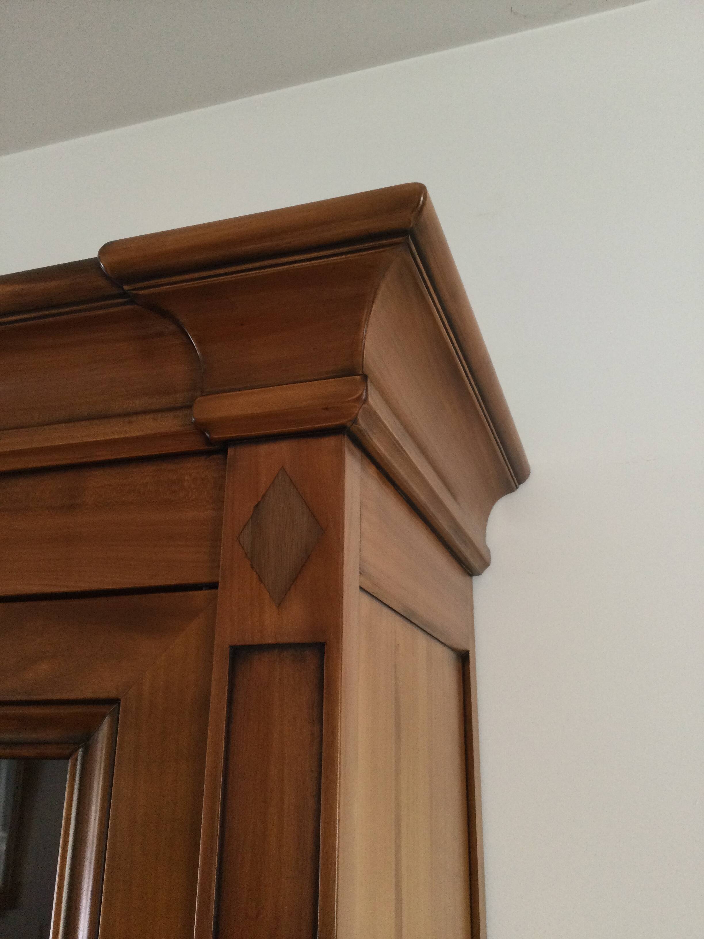 Louis Philippe display cabinet in cherry wood