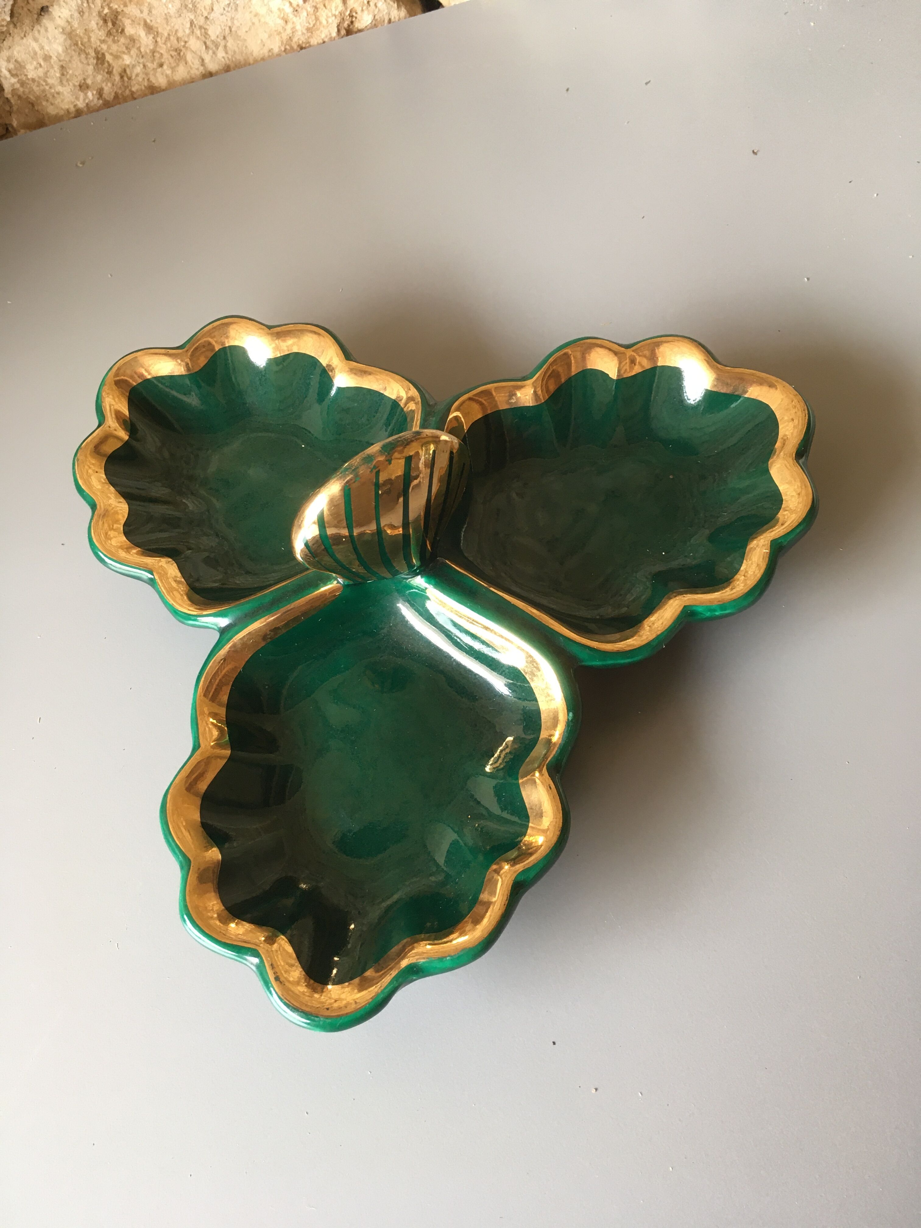 1950s green earthenware servant