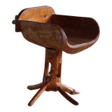 Unique sculptural pedestal armchair by the Finnish Matti Martikka in solid pine, 1960s.