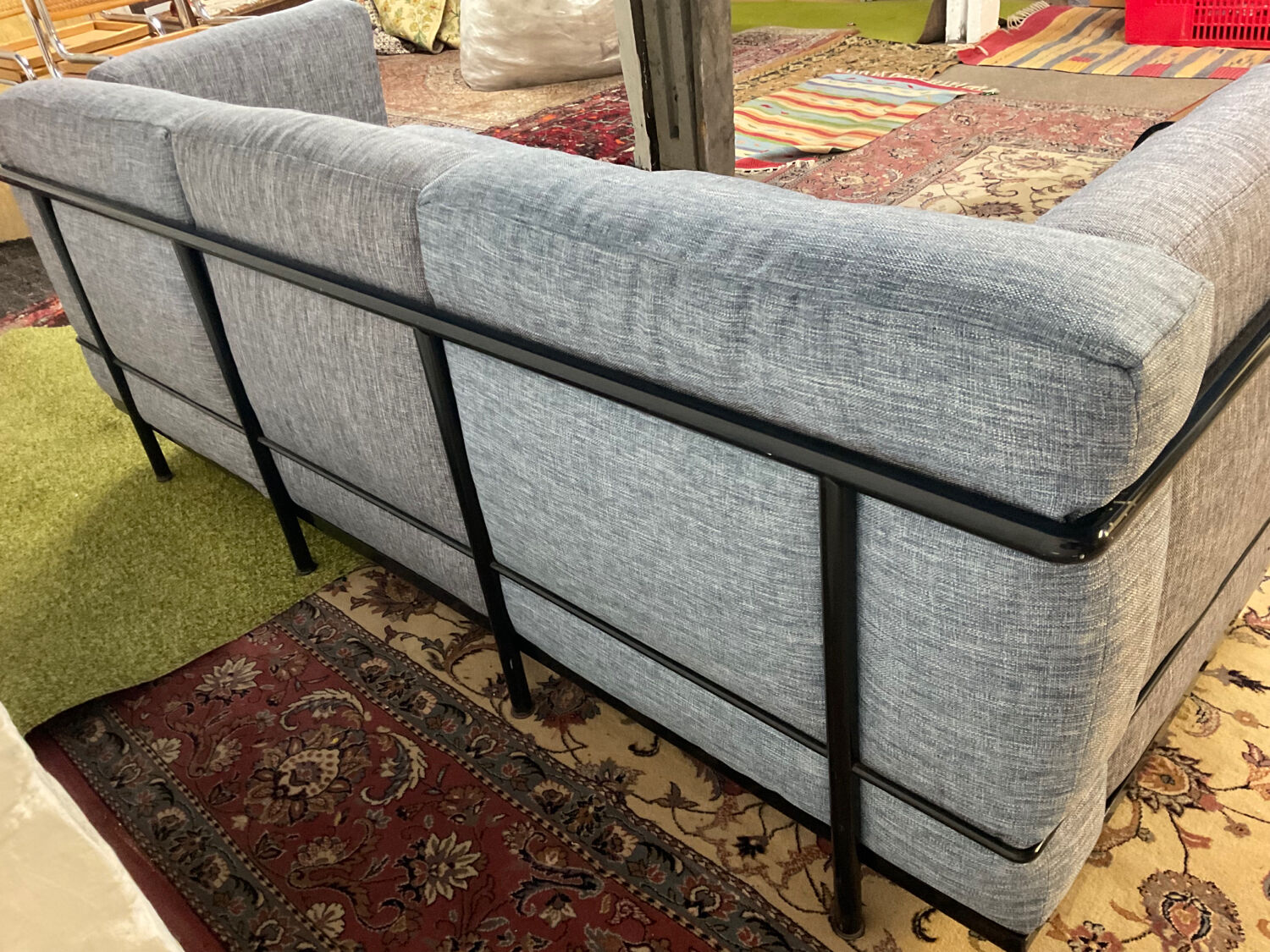 LC2 Le Corbusier sofa