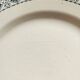 Assiettes plates anciennes dépareillées terre de fer