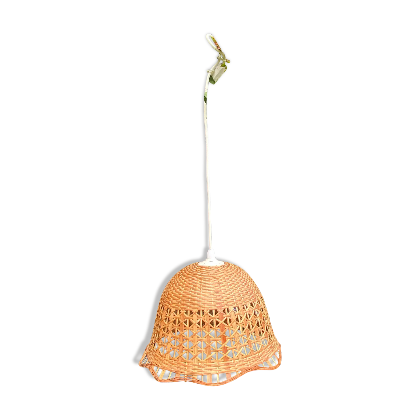 Suspension in rattan and vintage wicker bell shape