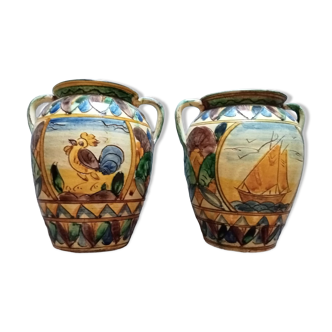 2 vases