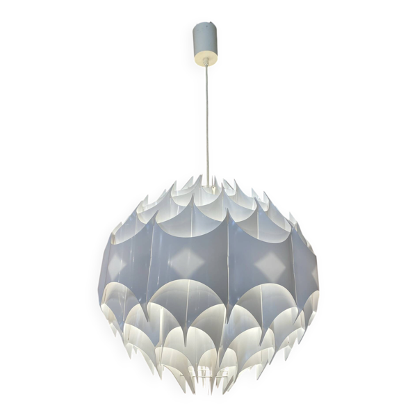 Lustre de Milanda Havlova pour Vest Leuchten — Beyit