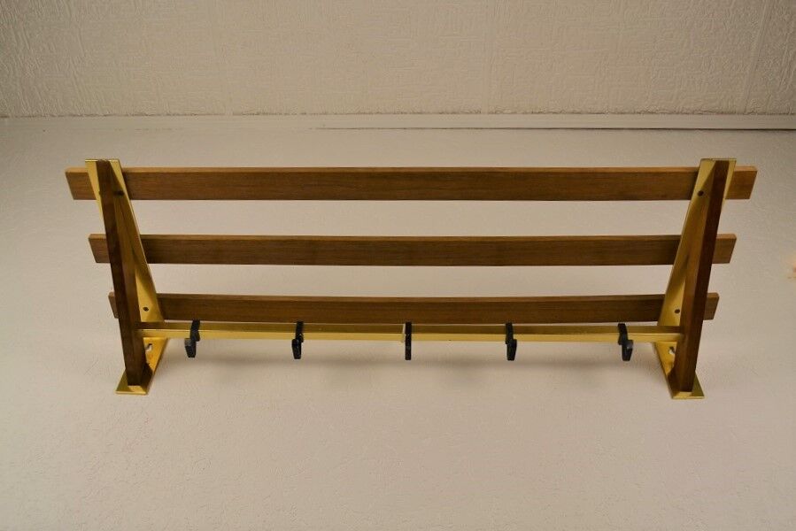 60s 70s Wall Coats Door