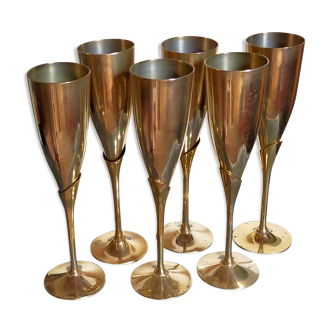 Six coupes à champagne en laiton