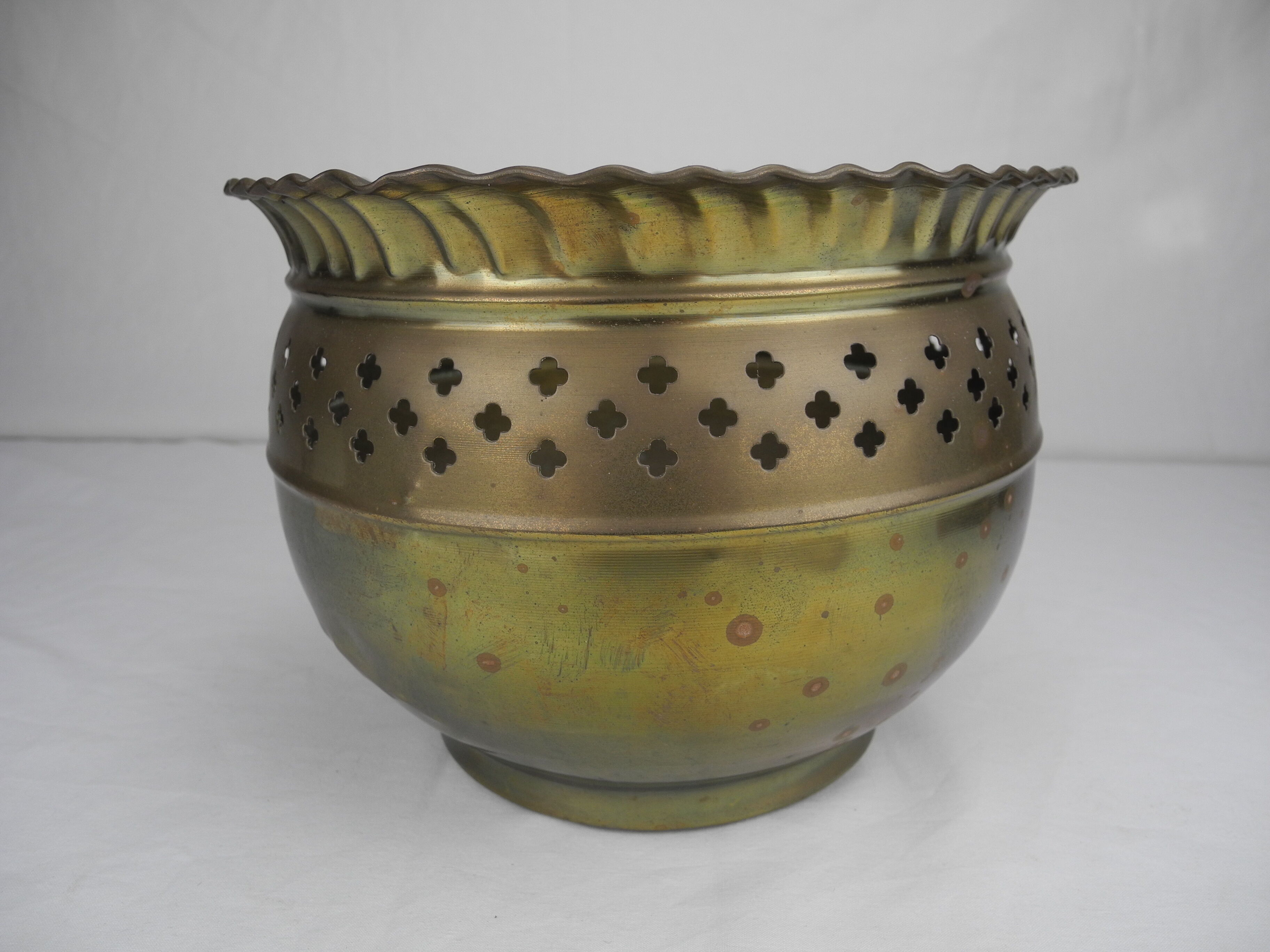 Brass flowerpot