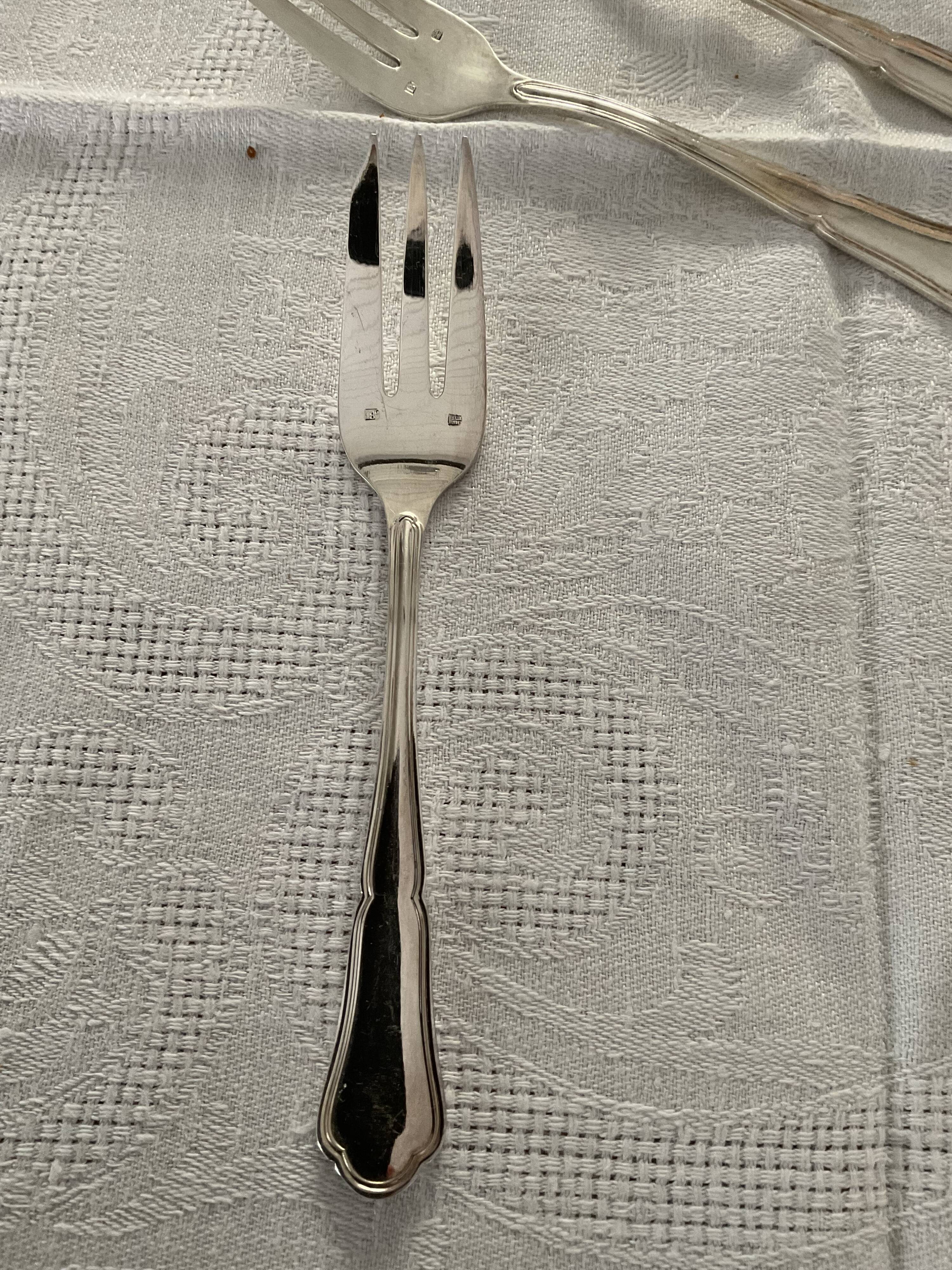 Box of 12 dessert forks. Felix Brothers