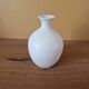 Virebent - Small round vase in pink porcelain