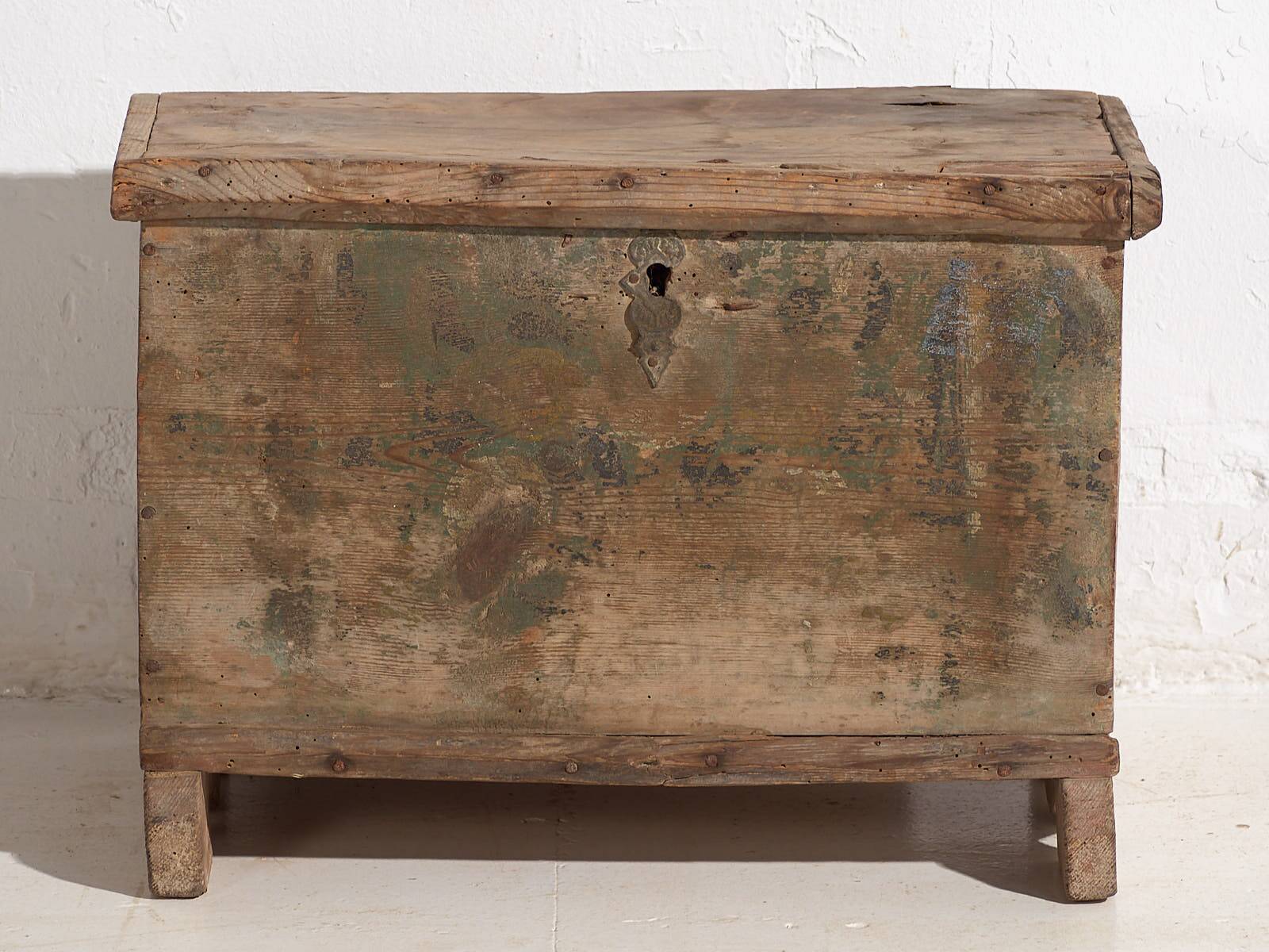 Old green patinated wooden chest (c.1900)