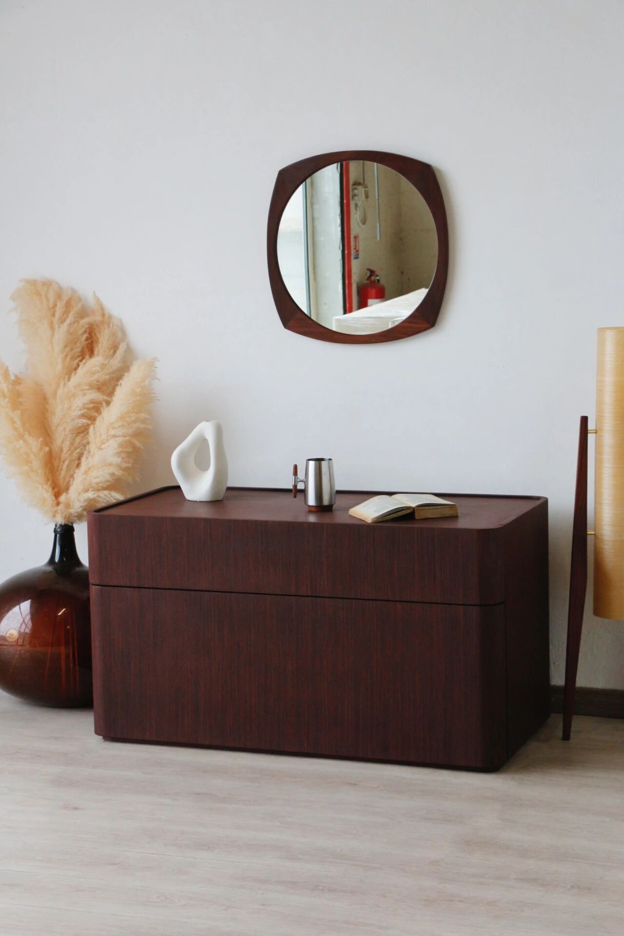 Commode italienne vintage en wengé – design 1970/80