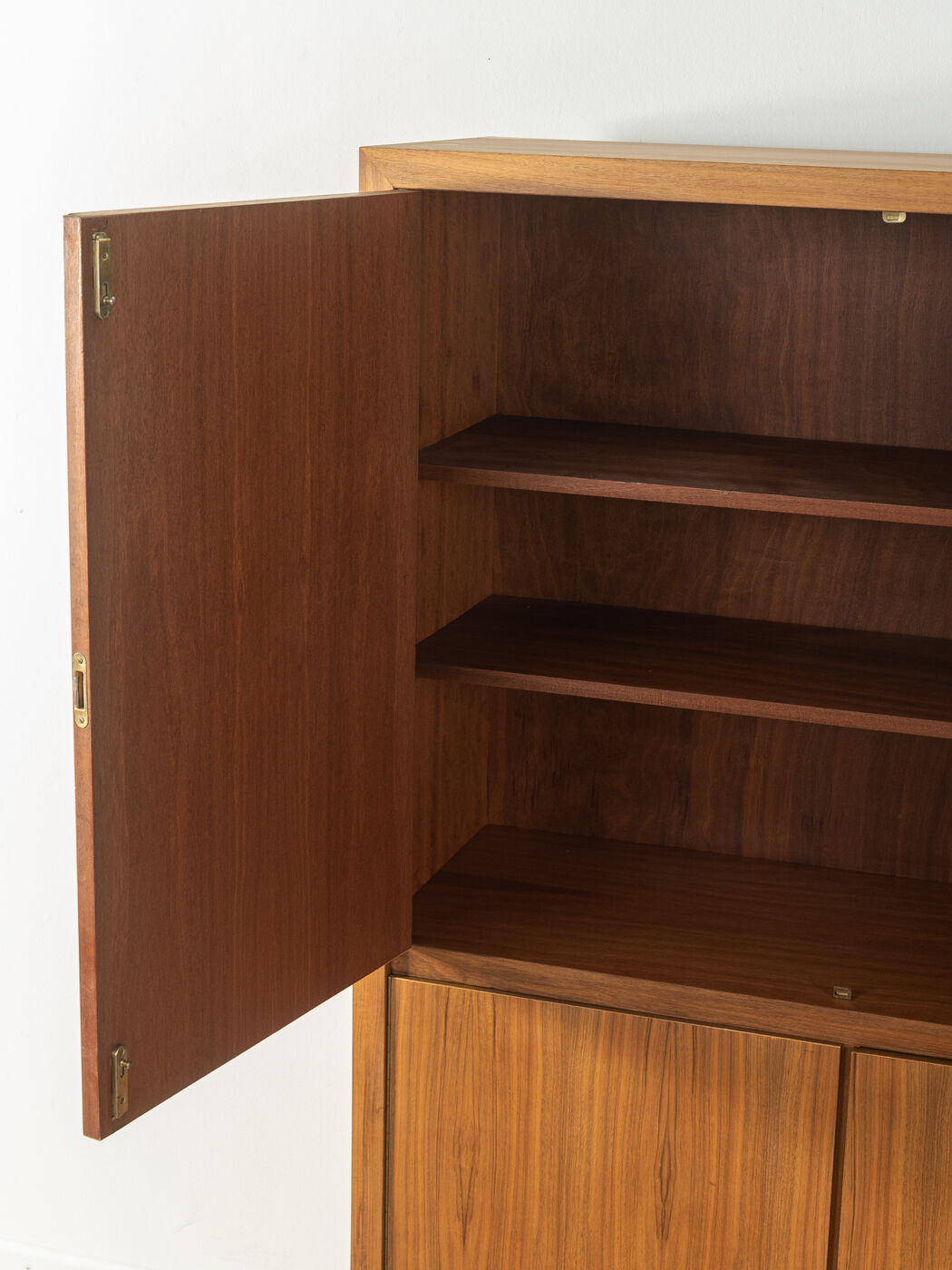 1950s Dresser, Musterring
