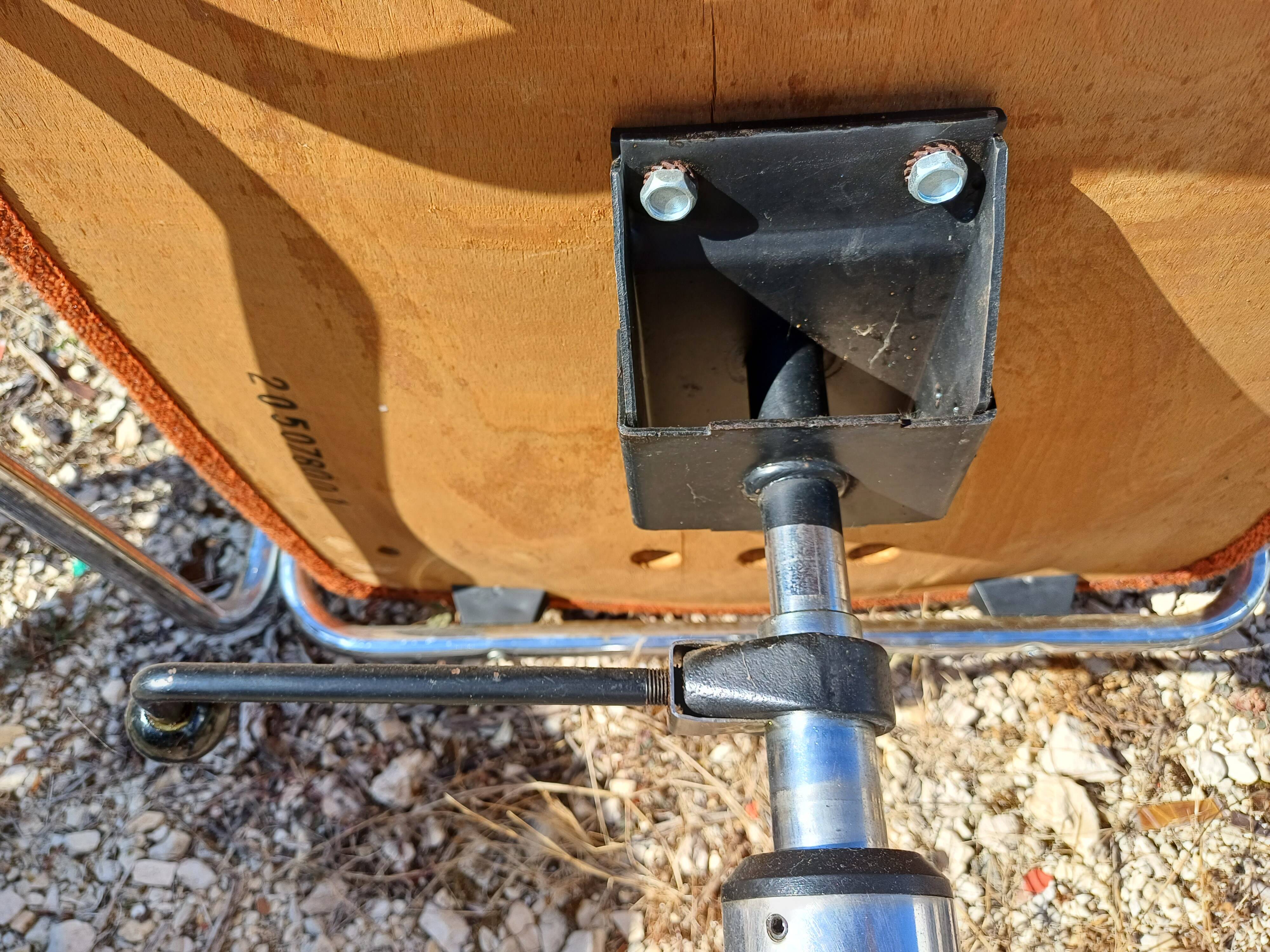 Armchair and 2 vintage chairs eurosit