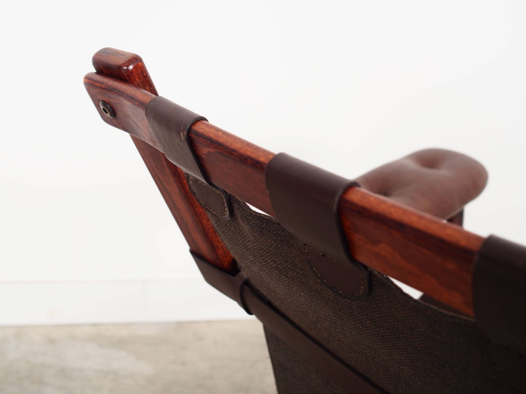 Fauteuil en cuir, design norvégien, années 1970, production : Norvège
