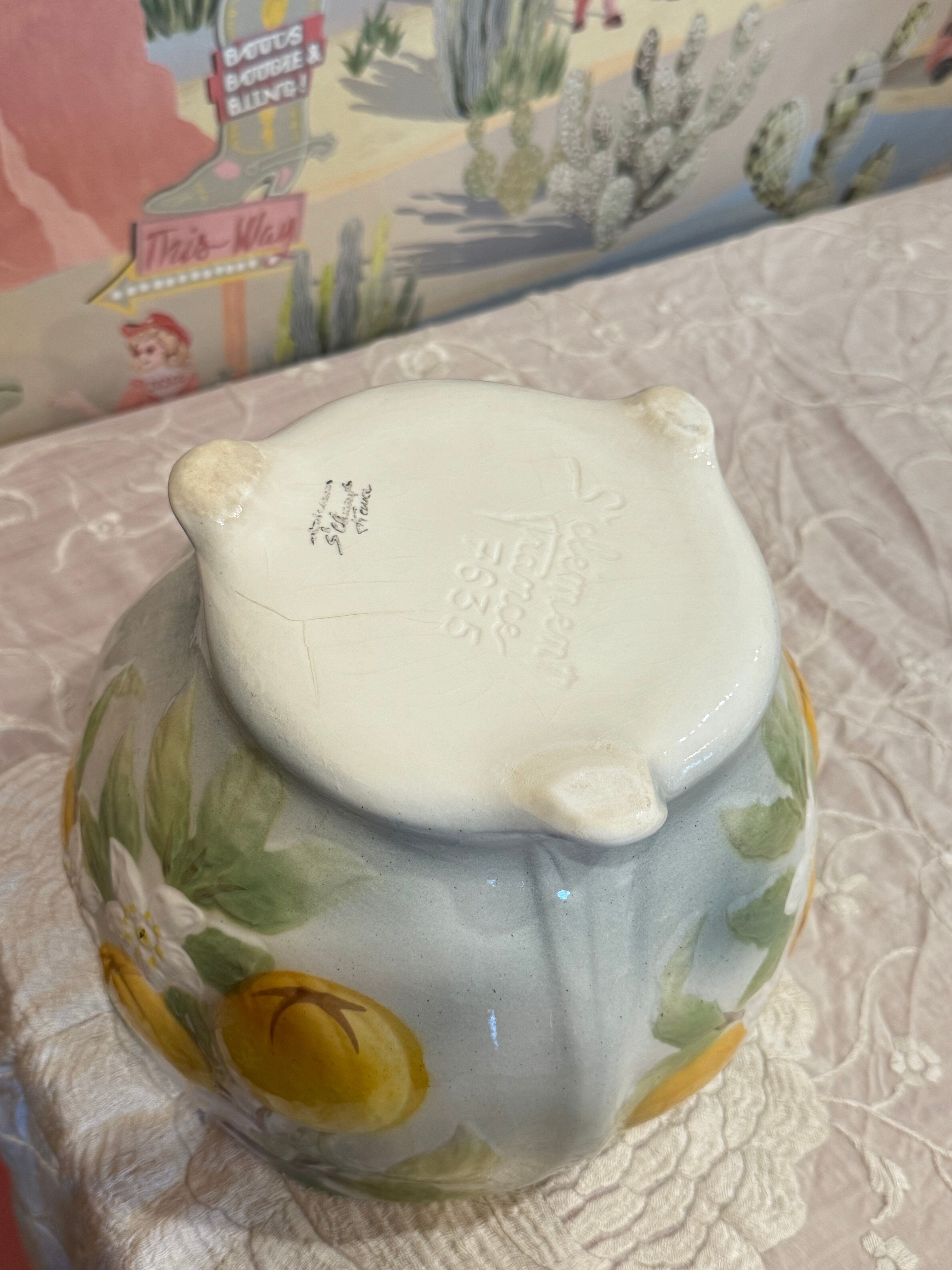 Citron de St Clément earthenware cache pot