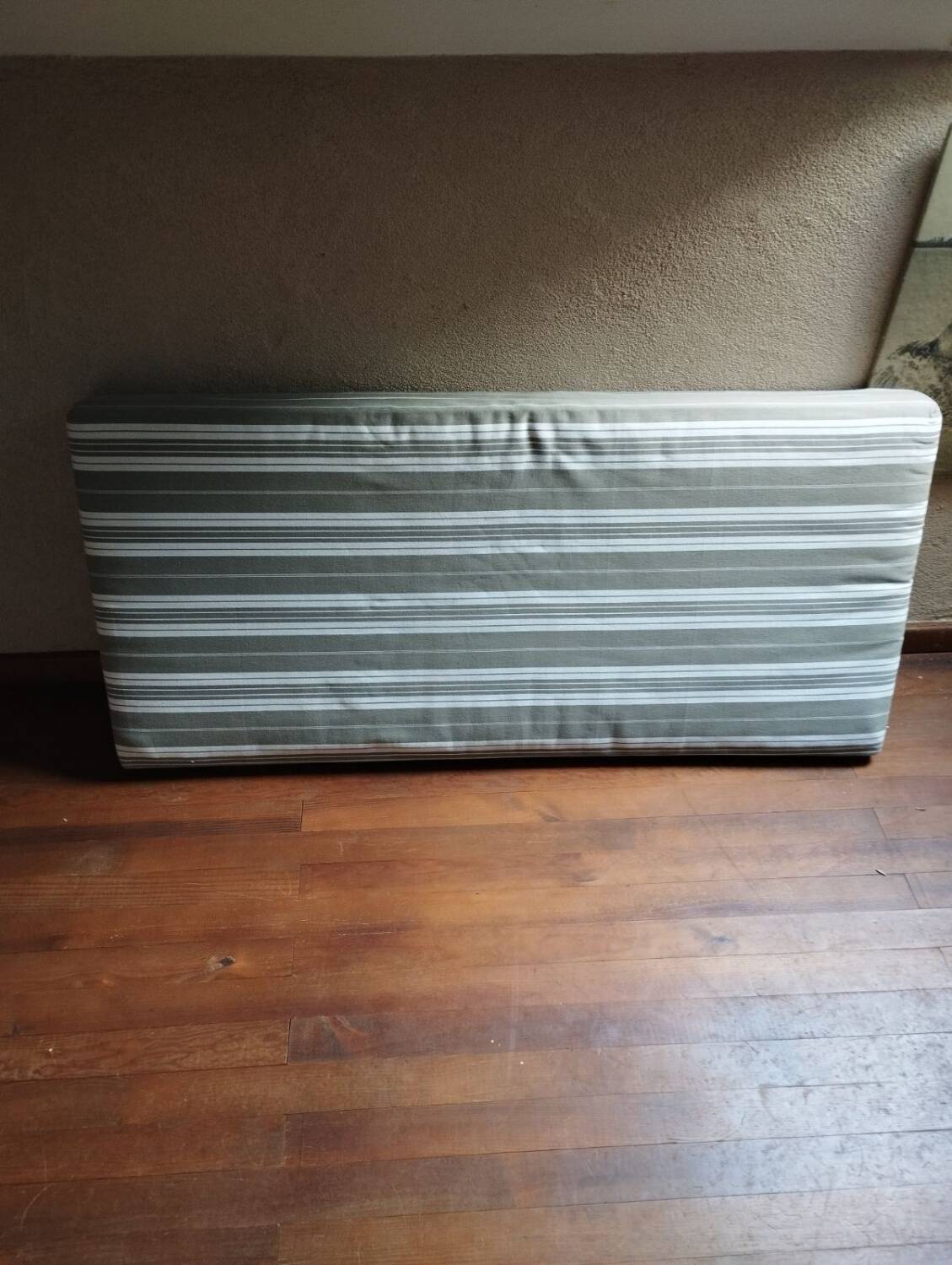 Children's bed with walnut bars