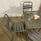 Chaises et table TOLIX
