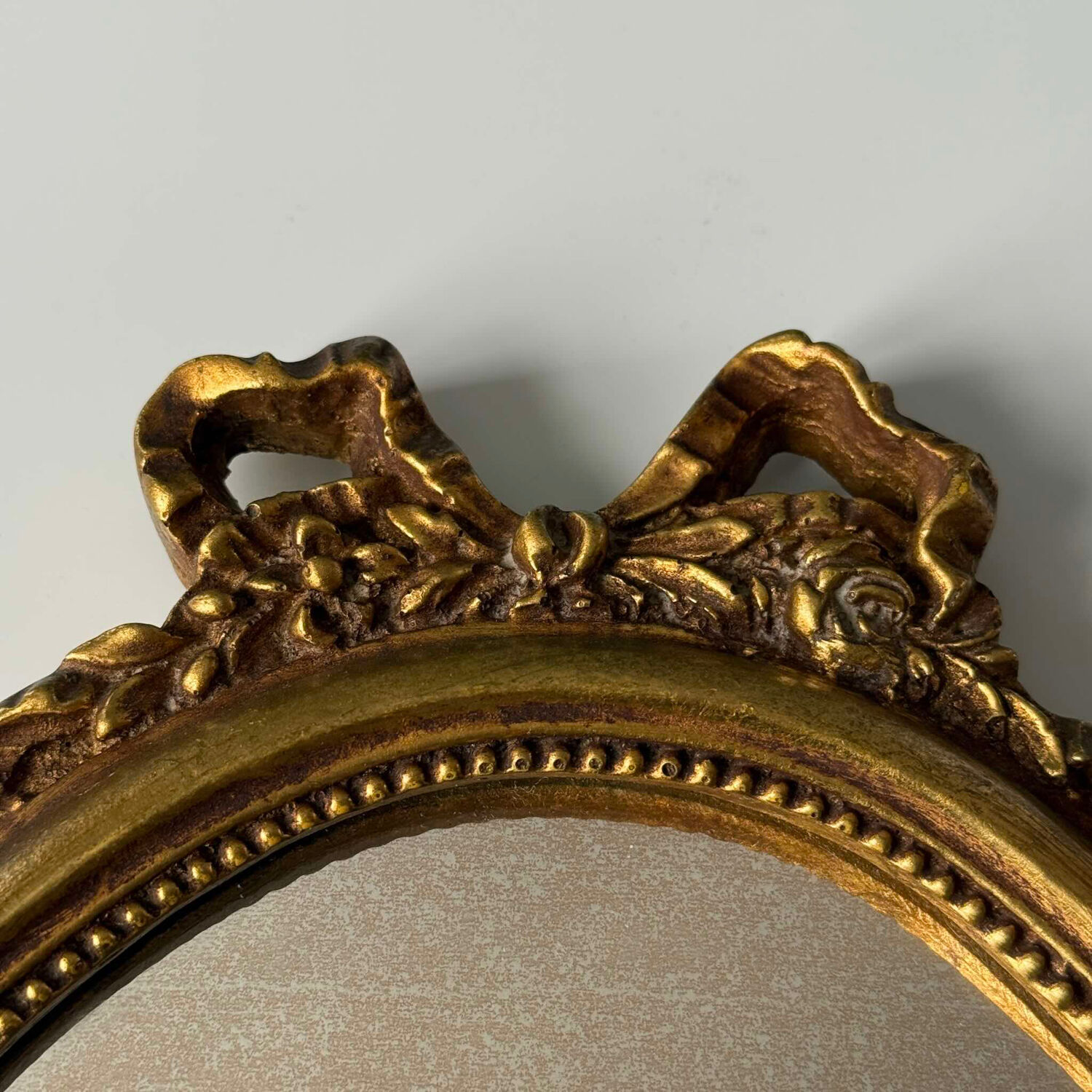 Vintage Gold Oval Mirror in Louis XVI Style – Ribbon & Roses Decor