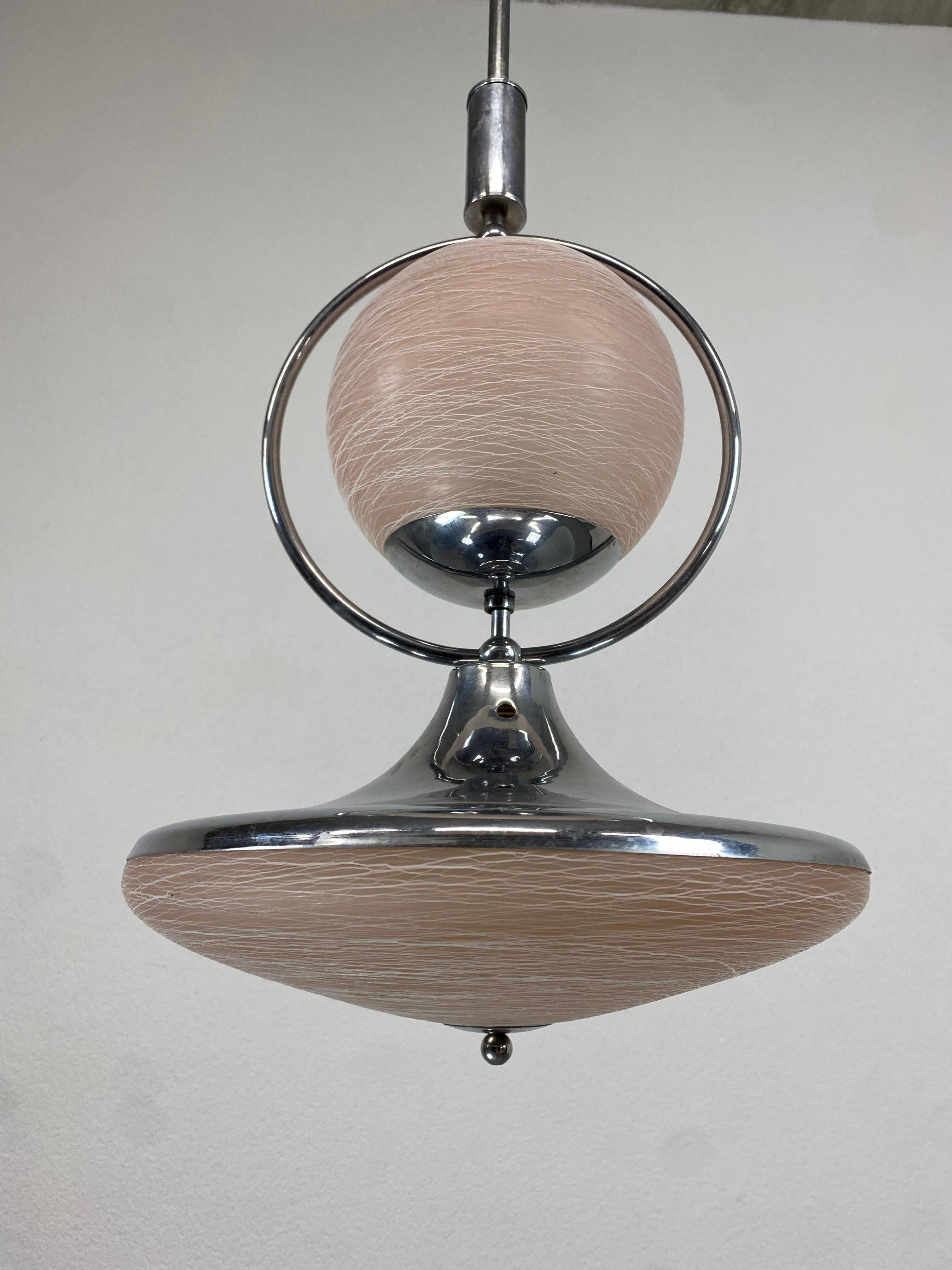 Functional pink lustre