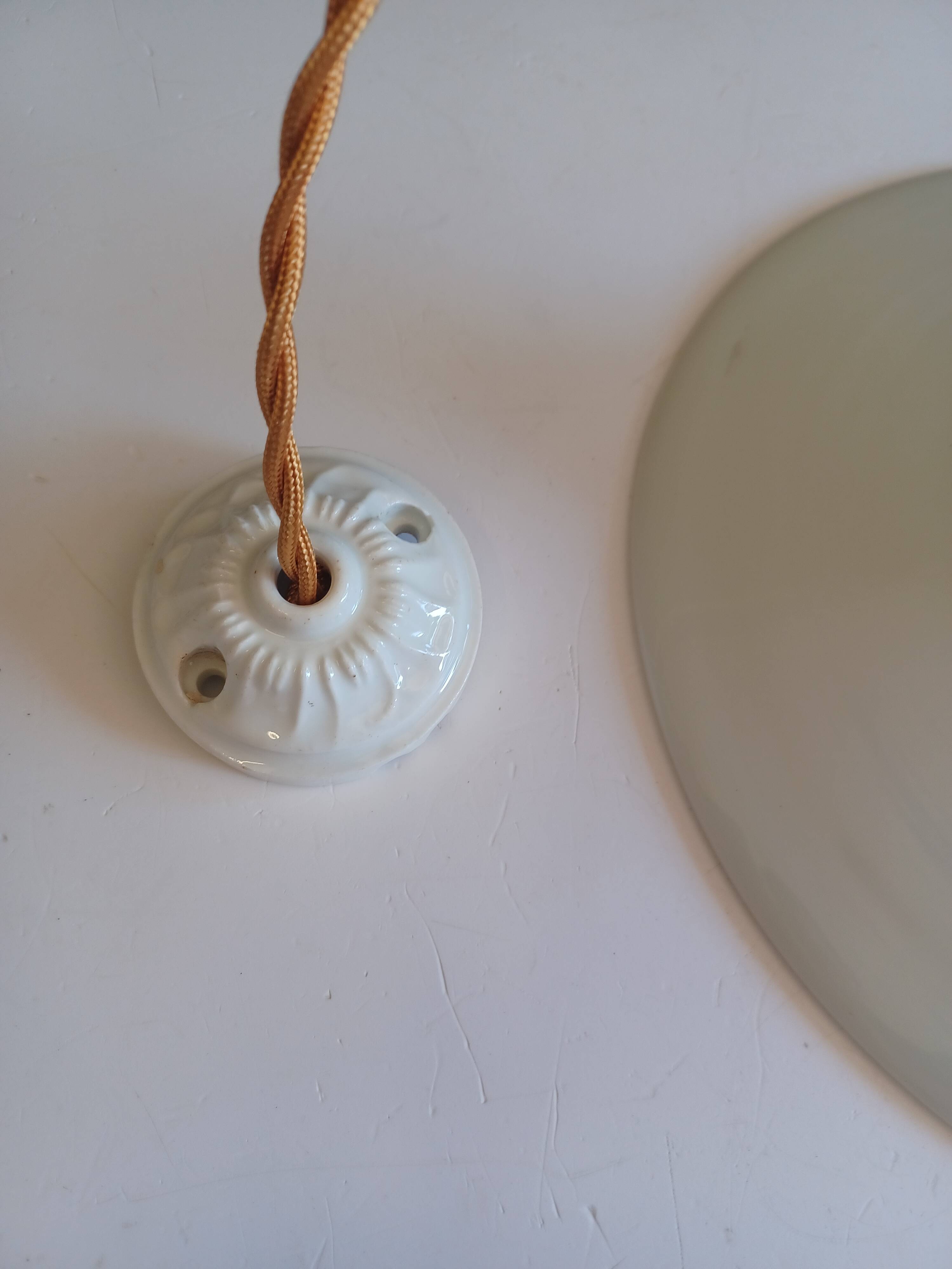 Ancienne suspension opaline - 1940