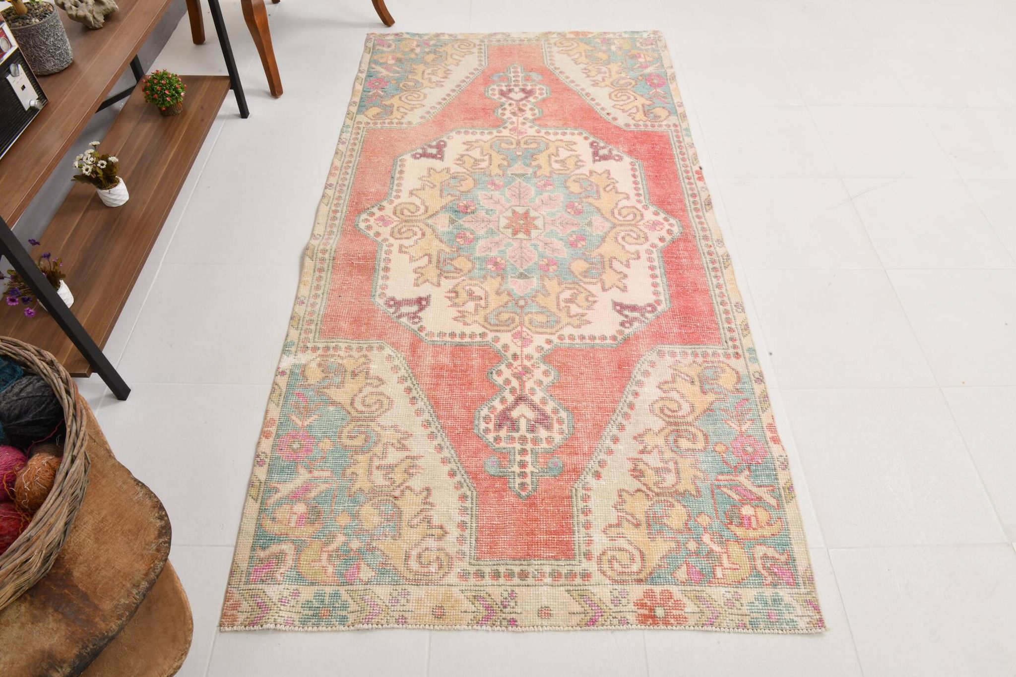 Tapis turc médaillon rouge