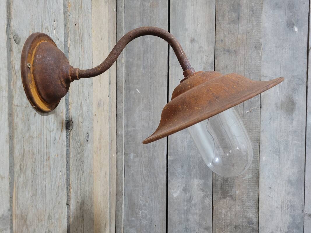 Applique murale French Rusty Barn Lamp