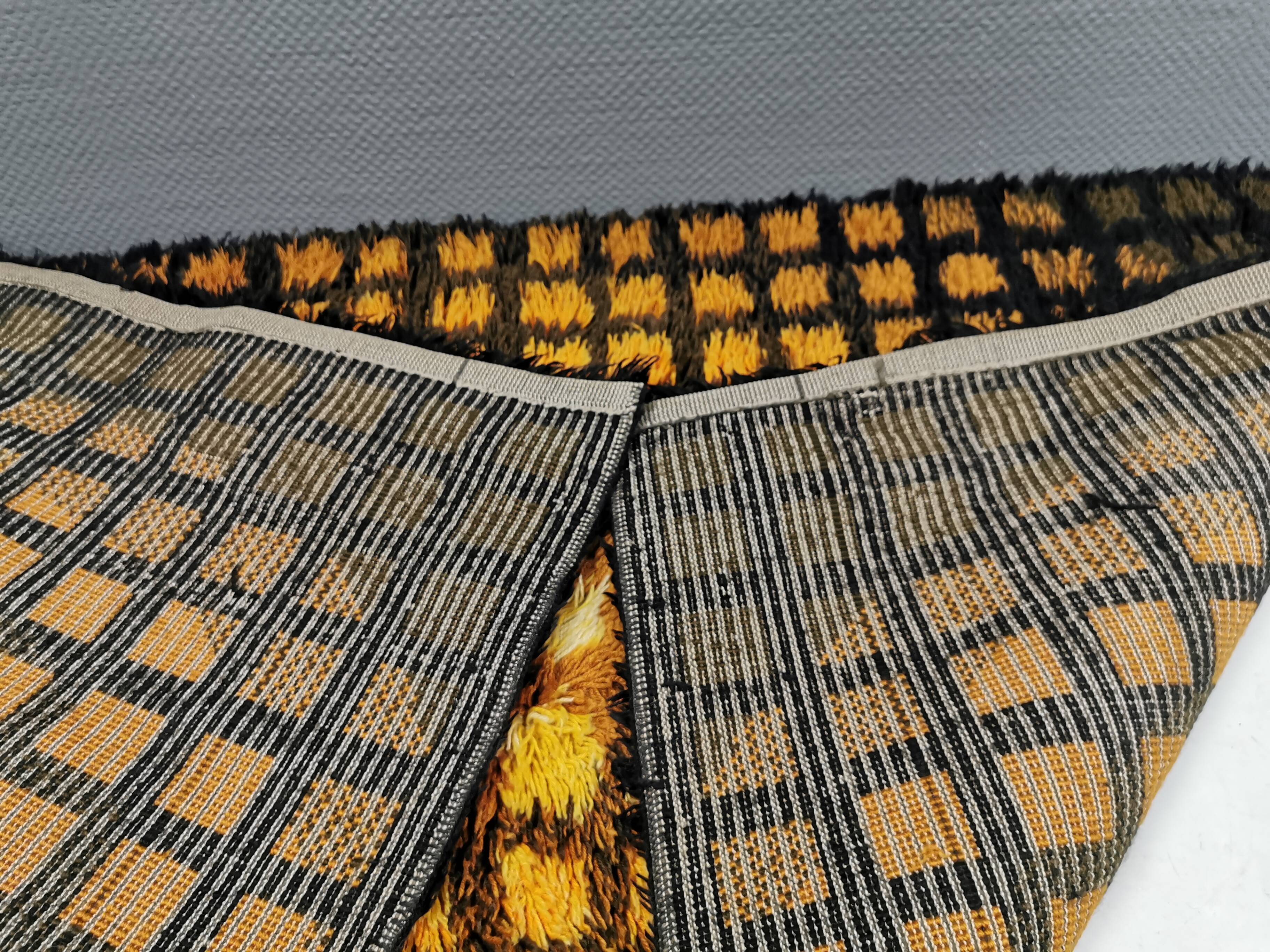 Rya wool rug, designed by the world-famous Verner Panton (1926-1998)