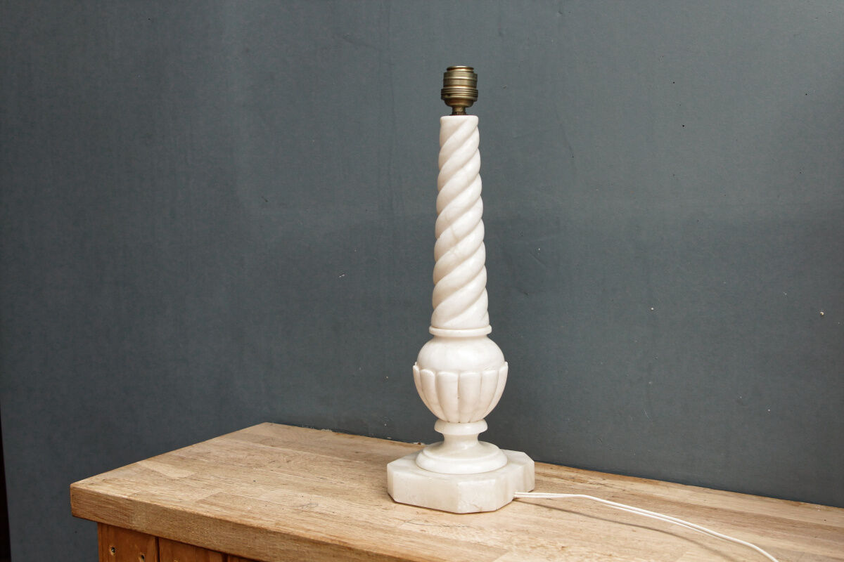 Italian lamp foot in twisted white marble