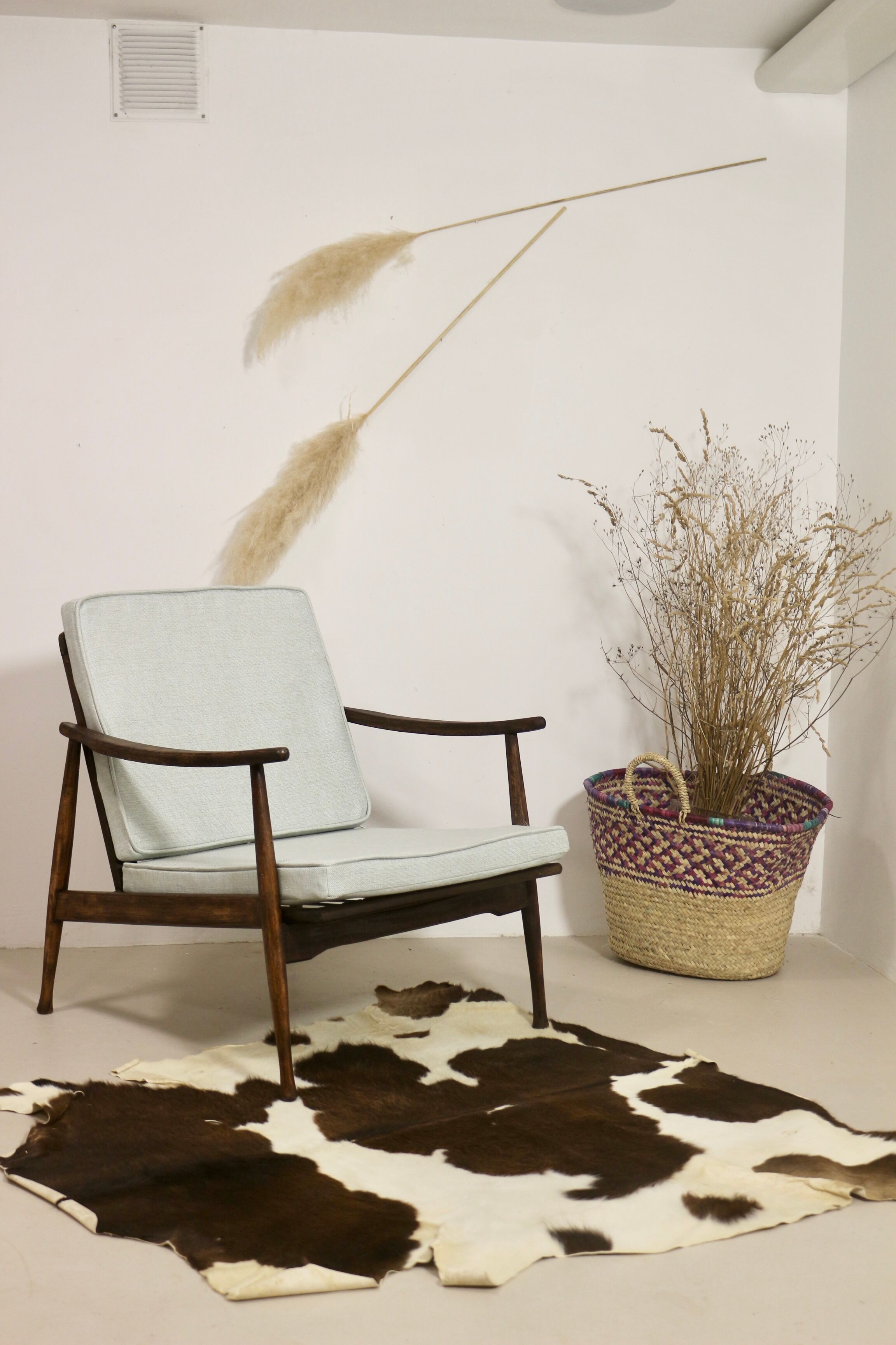 Scandinavian armchair 1960 curved armrests