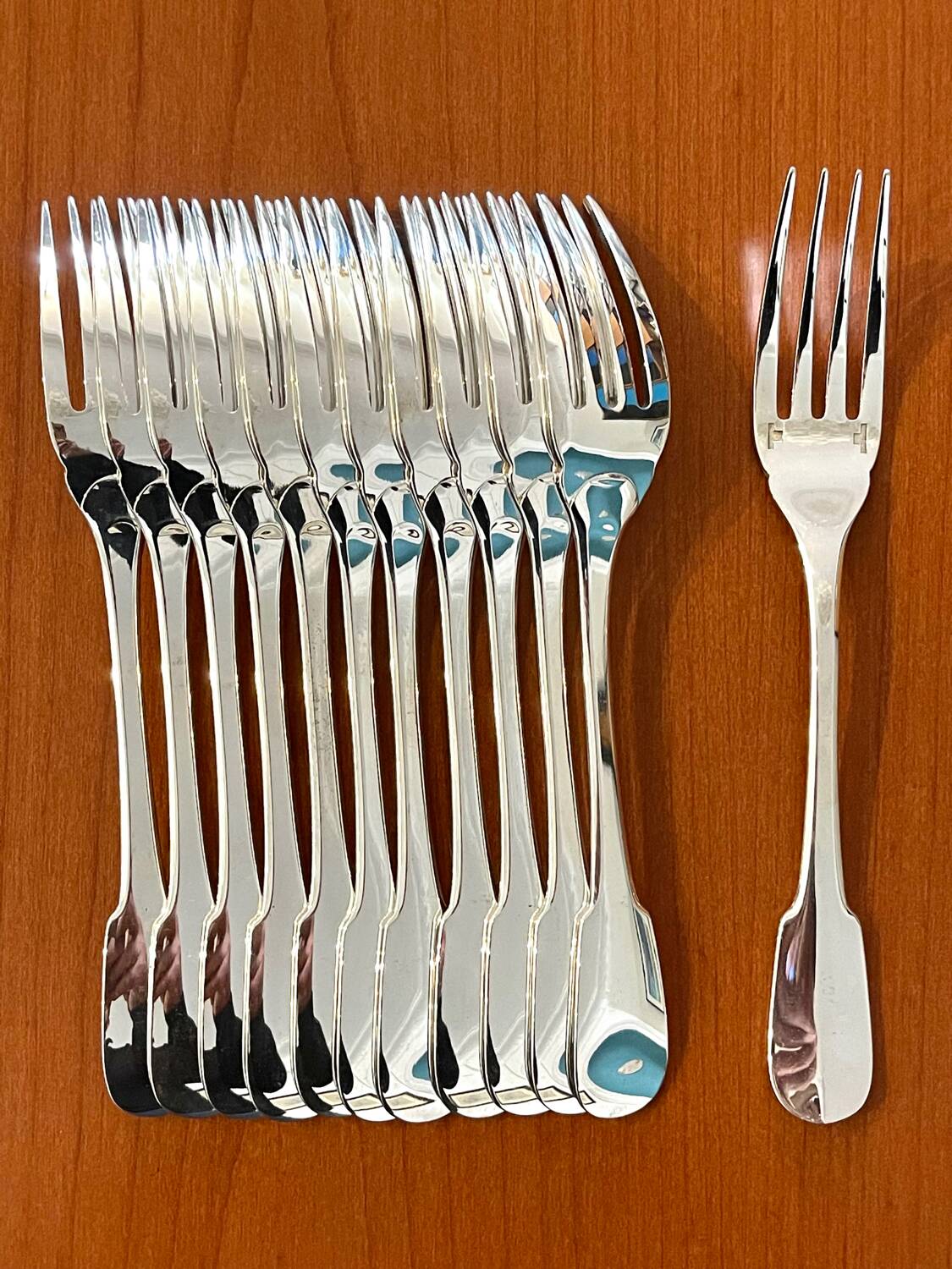 Christofle Cluny model fish cutlery, 12 forks, 12 knives, very good condition