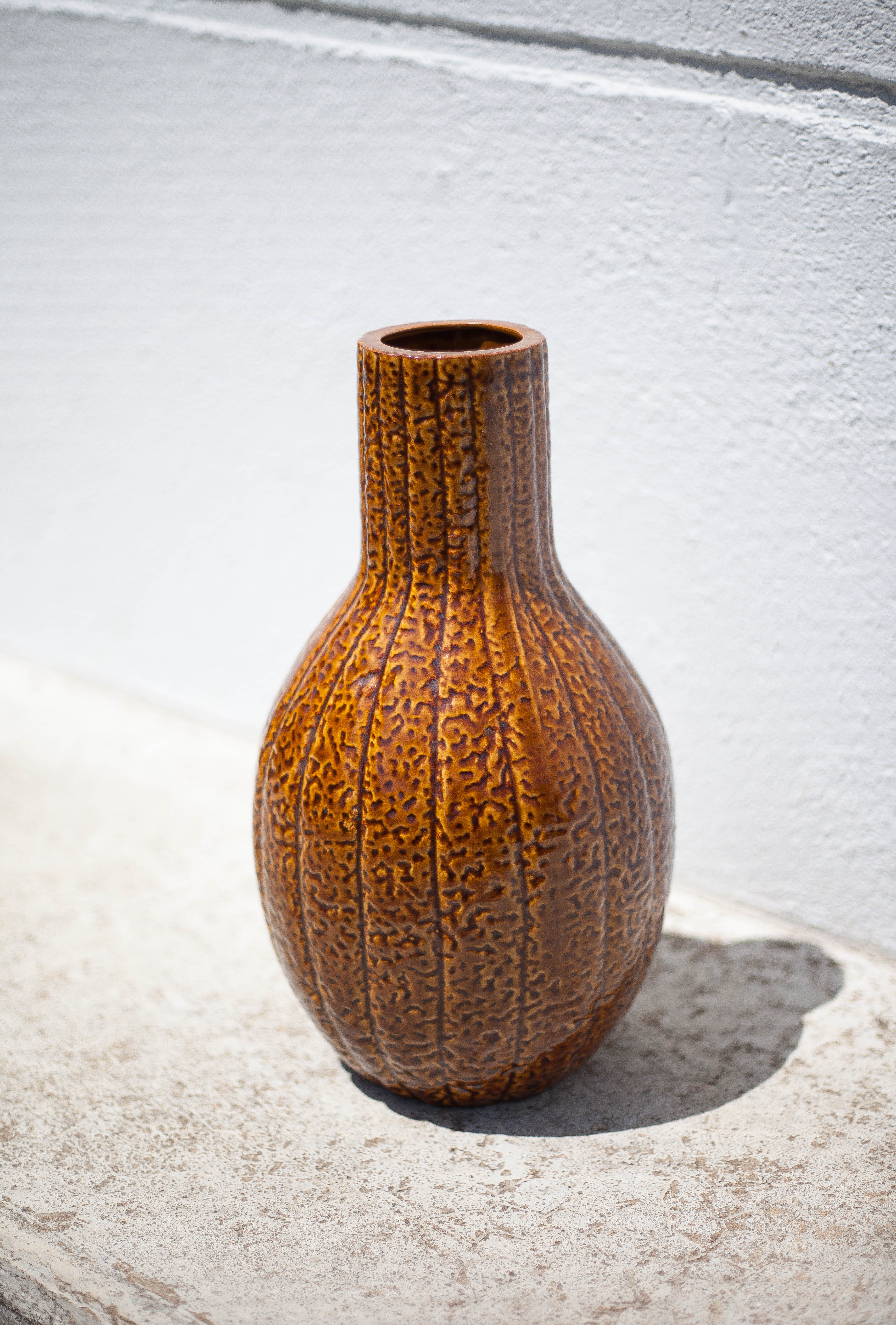 Parlane ceramic vase