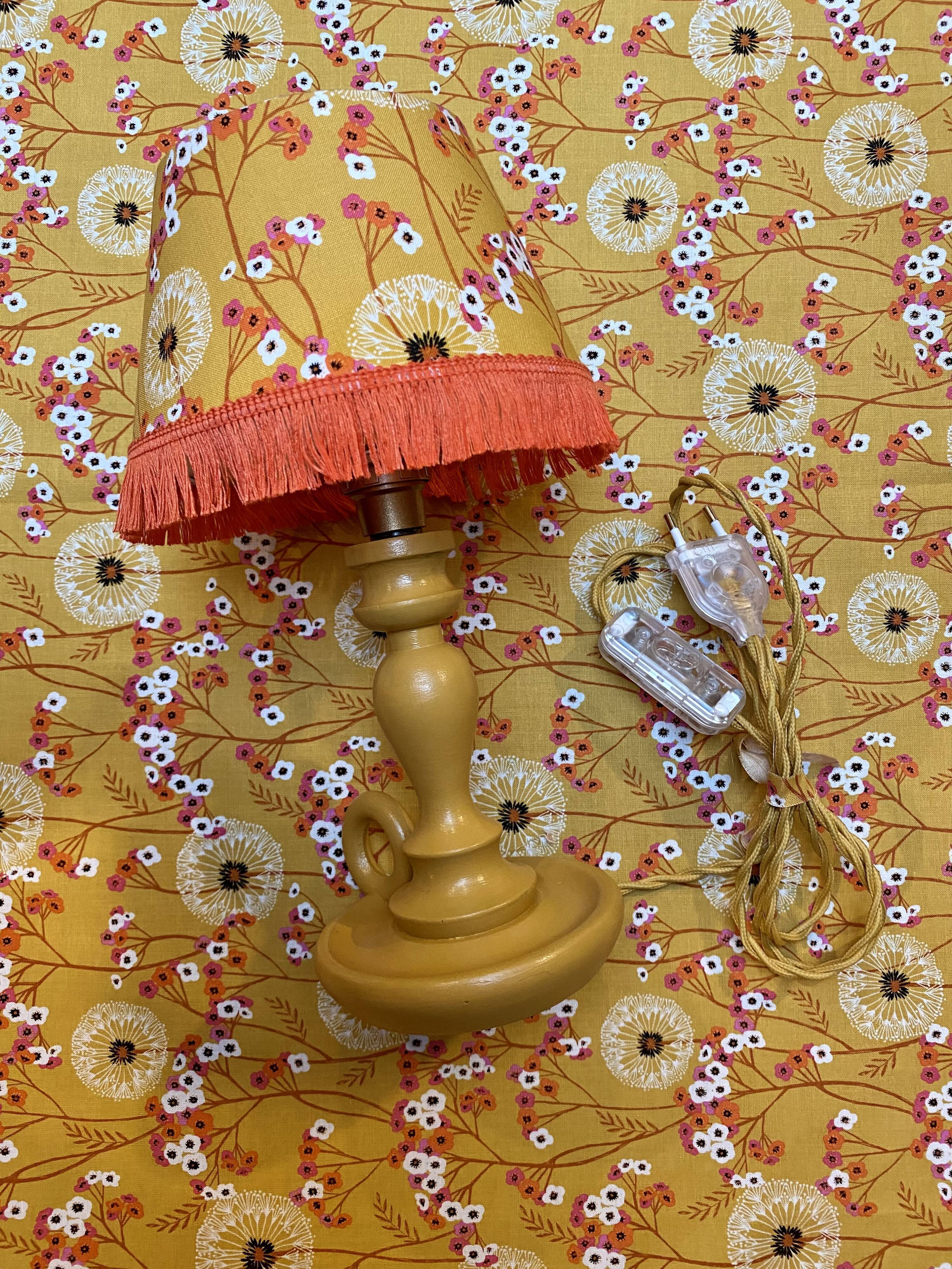 Vintage cellar rat lamp