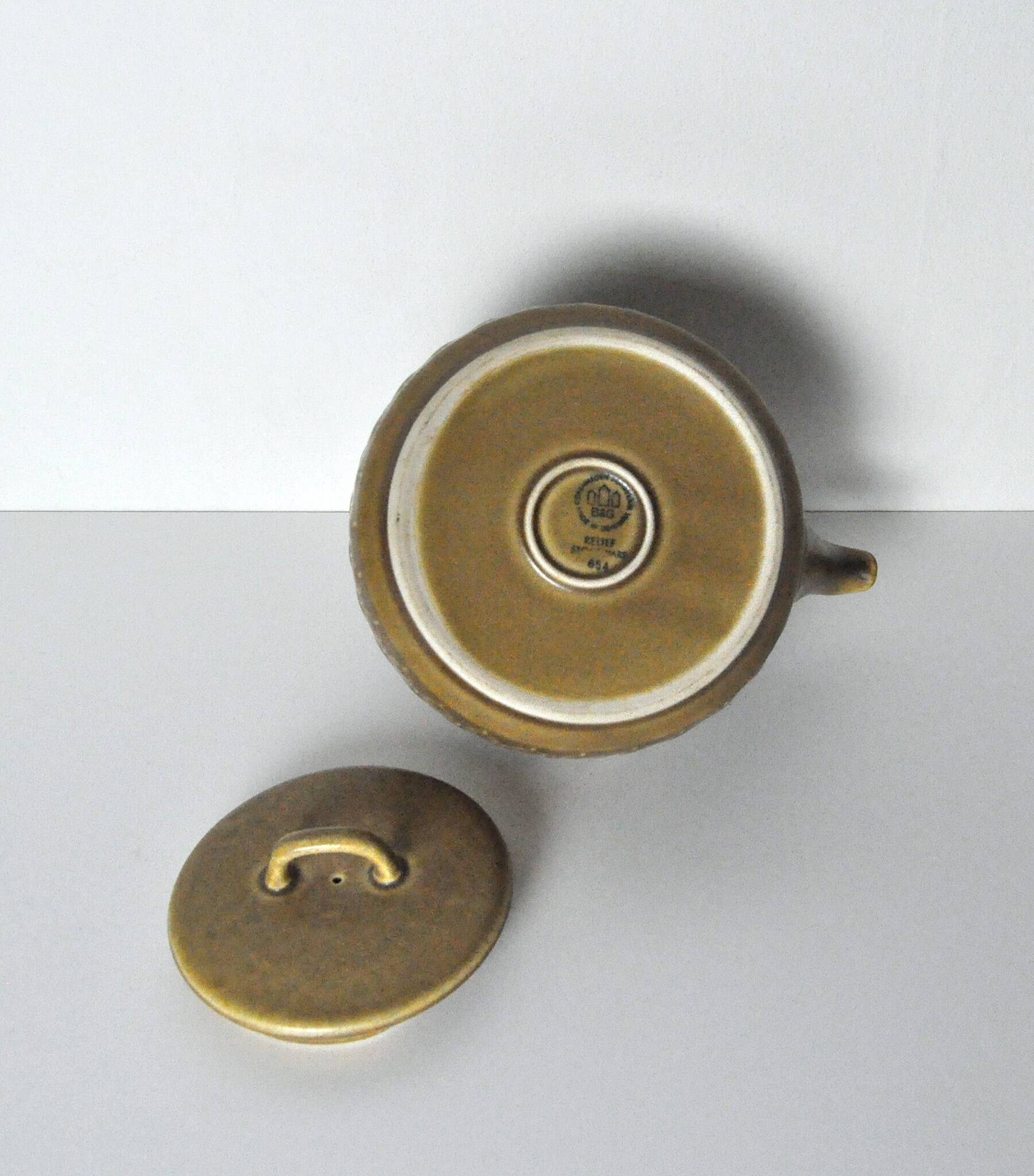 Tea pot by Jens H. Quistgaard for Bing & Grøndahl Denmark
