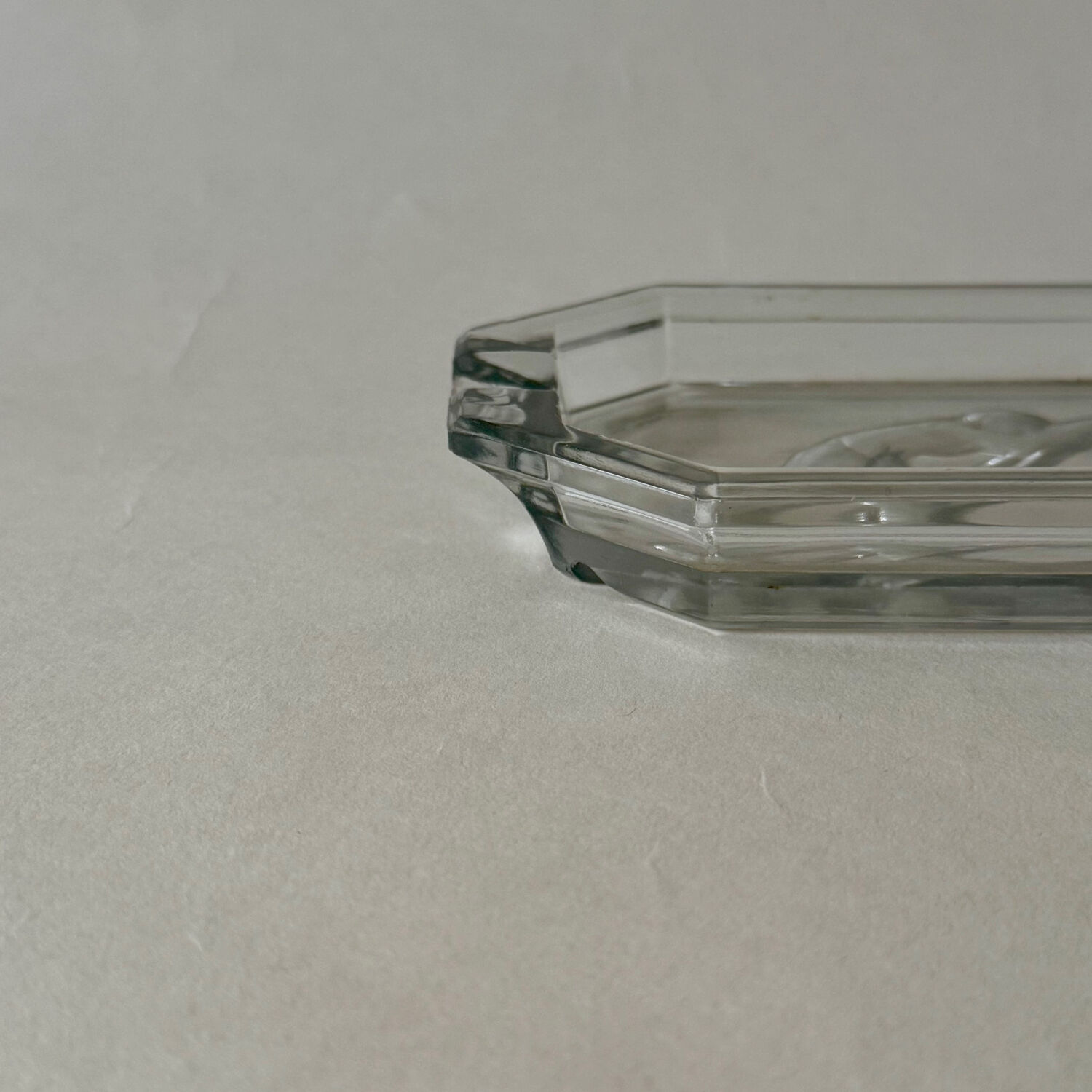 Cendrier en verre années 70