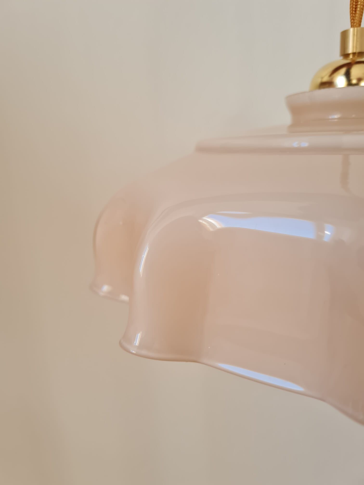 Pastel pink opaline pendant lamp