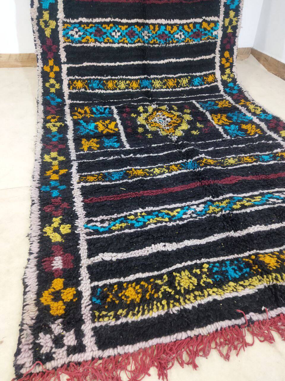 Handmade moroccan berber rug 345 x 110 cm