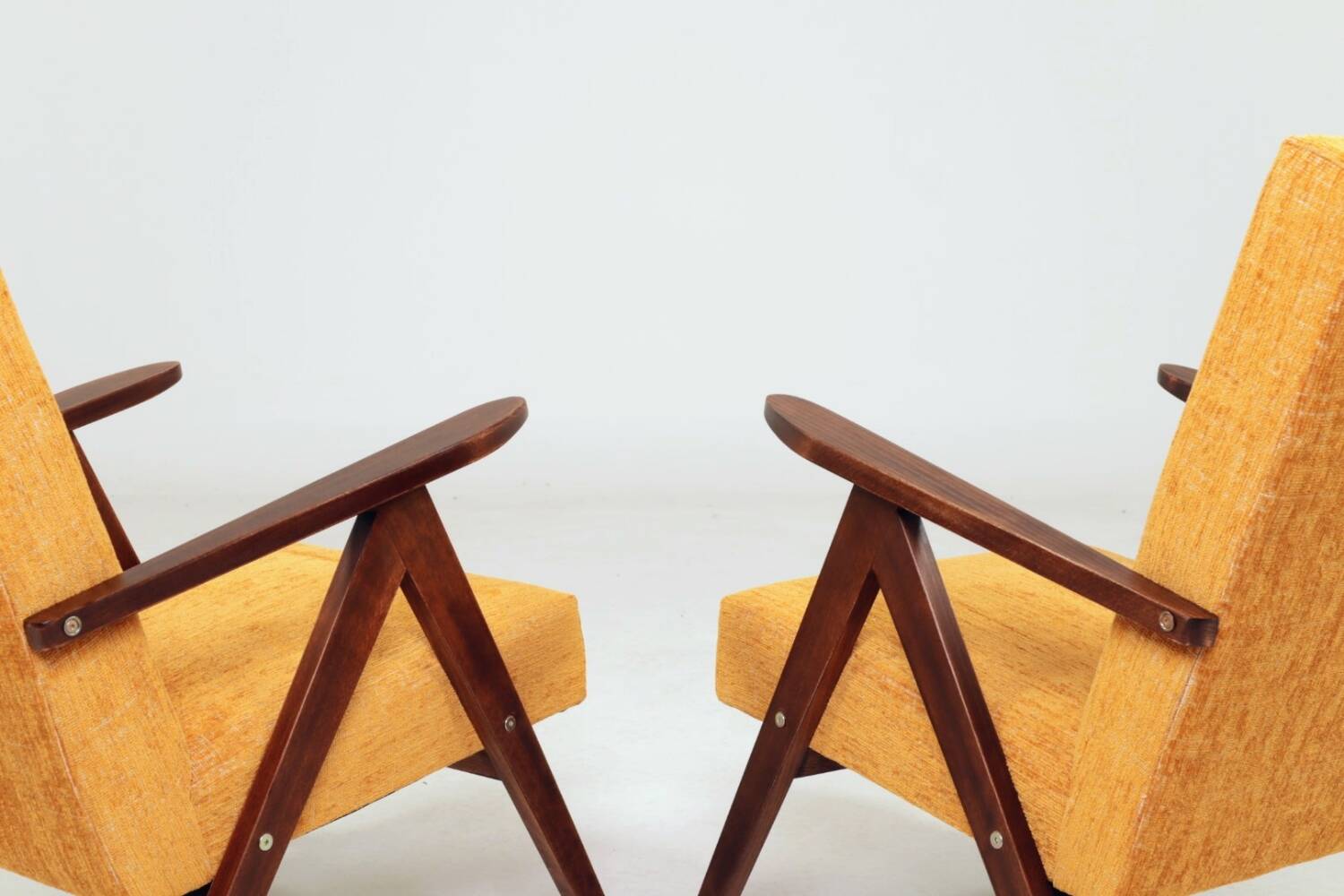 Pair de fauteuils vintage tissu orange l'année 1980