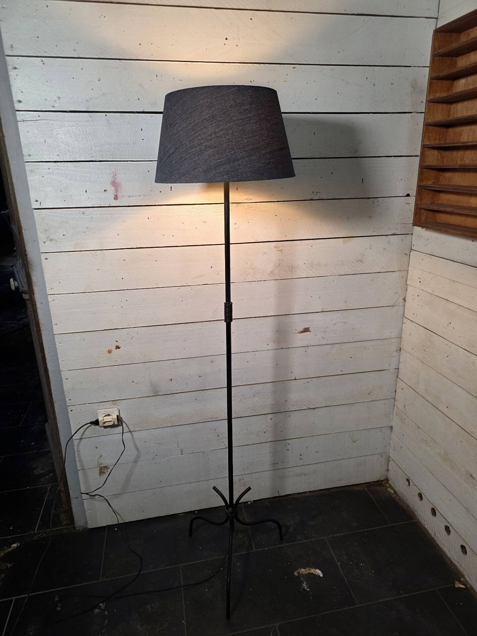 Lampadaire tripode des années 60