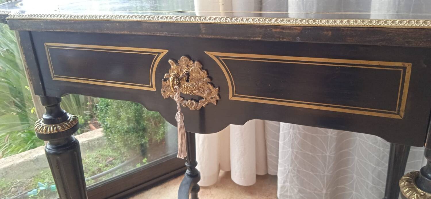 Napoleon 3 marquetry table