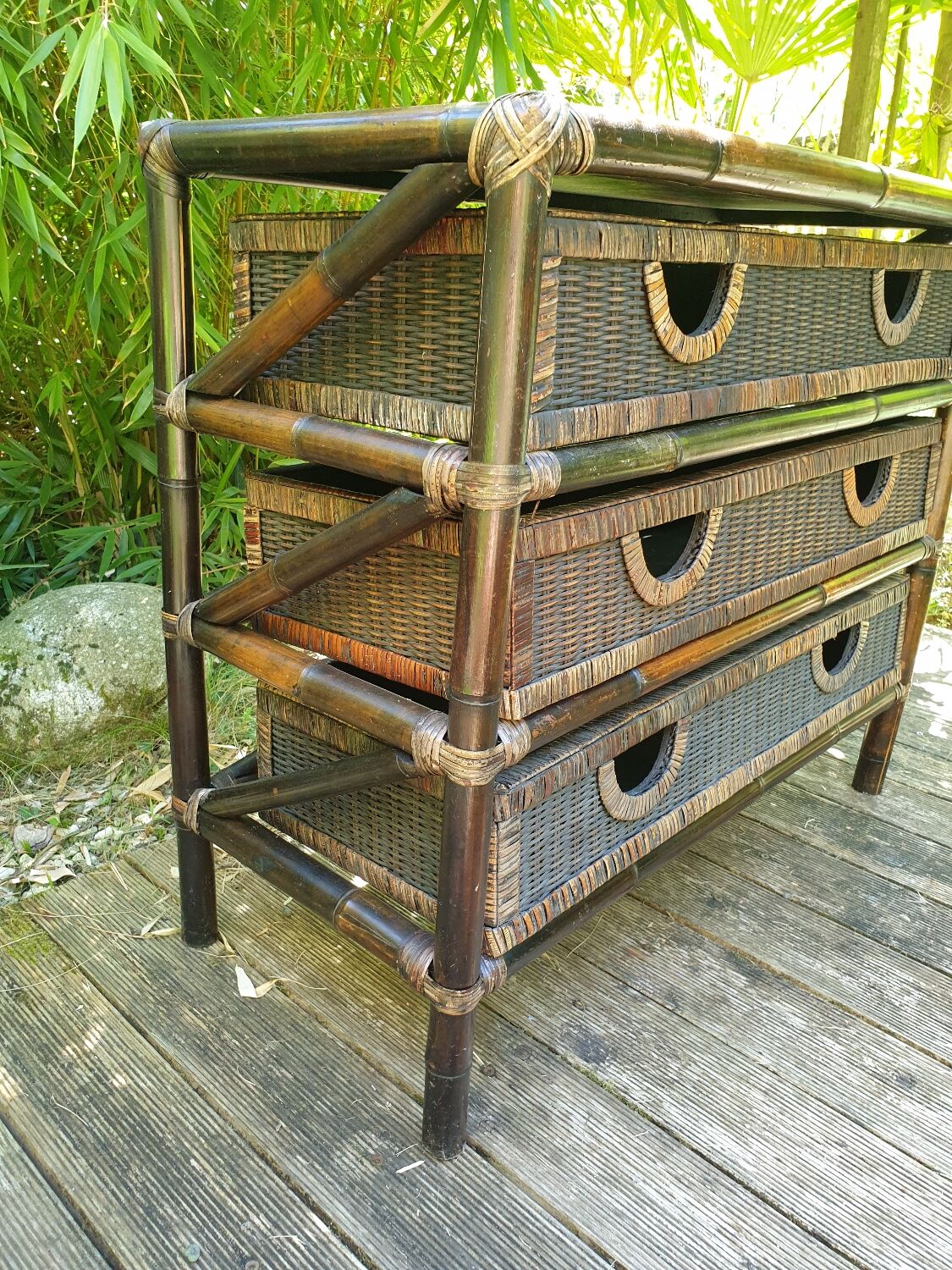 Commode en bambou et rotin