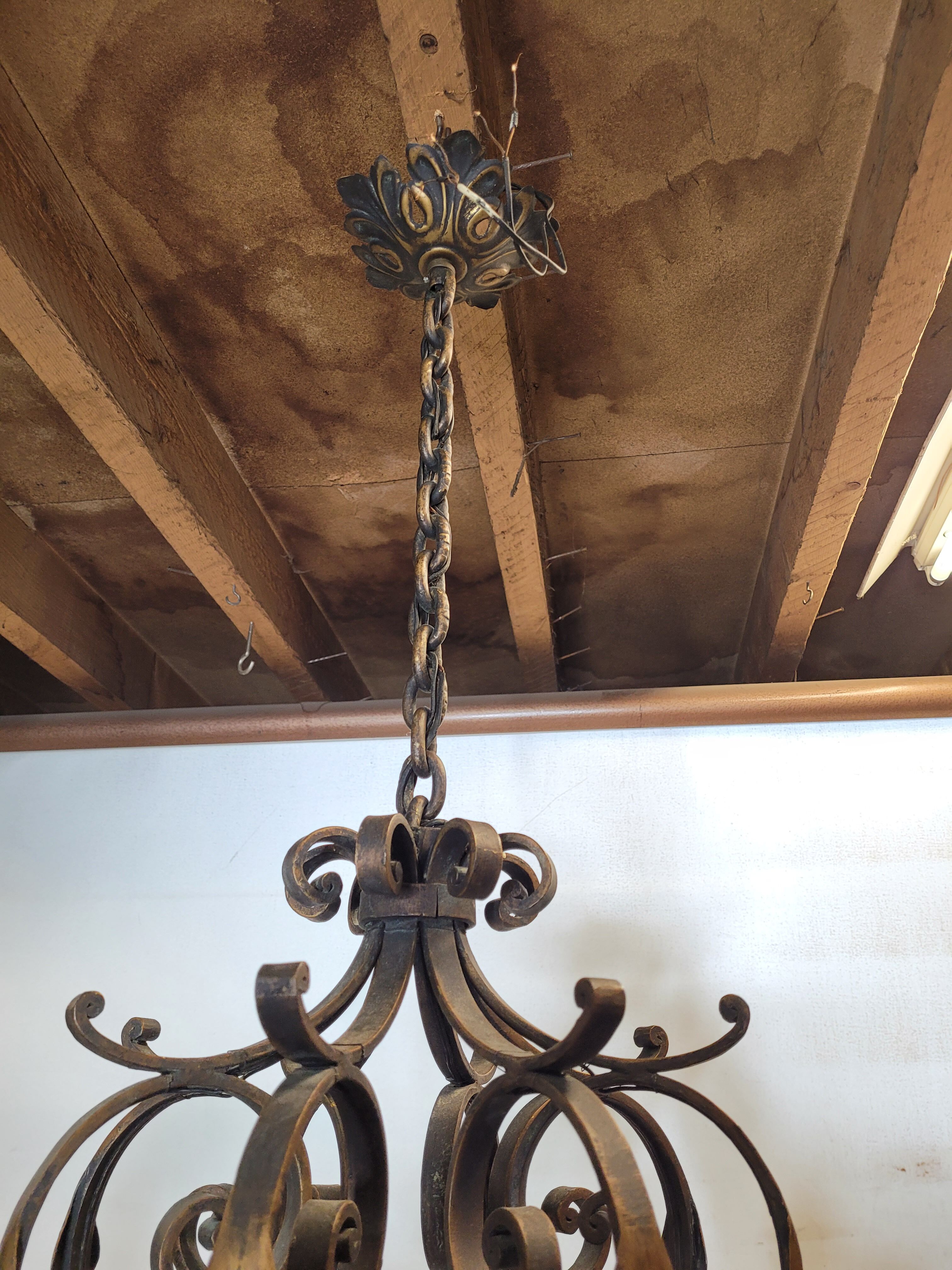 Lustre fer forgé ancien