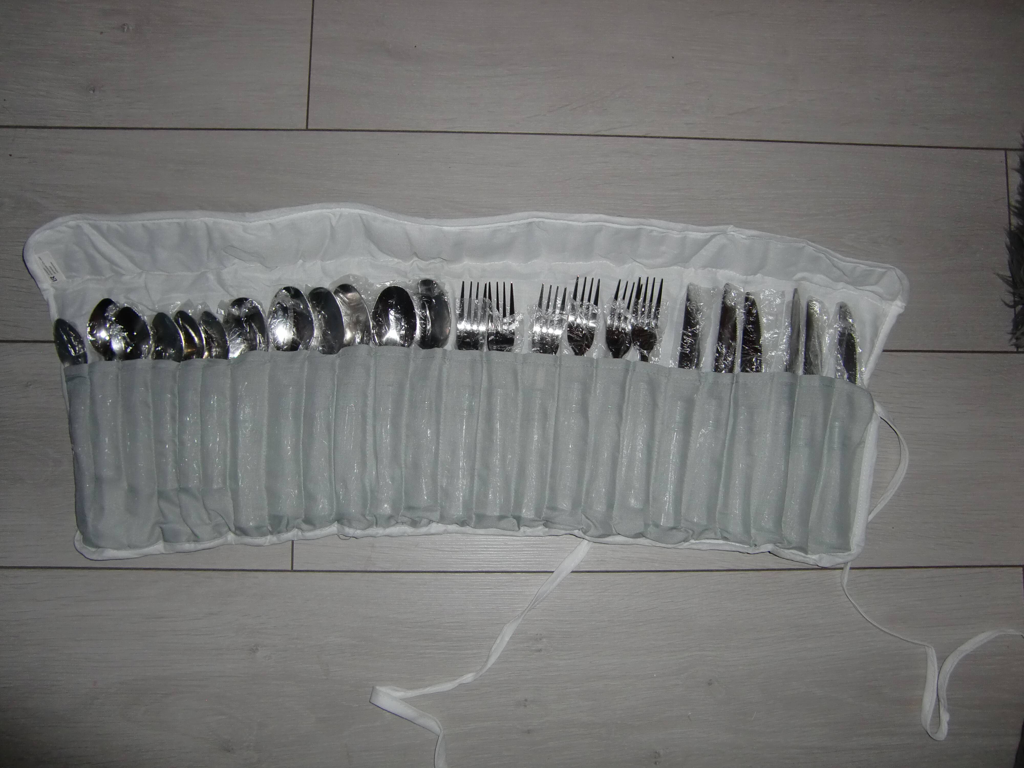 24-piece cutlery set (protective case and fabric storage)