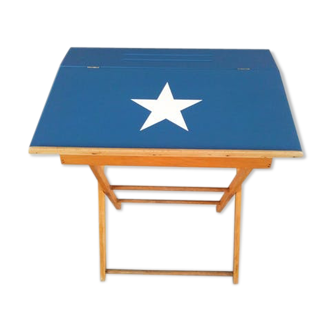 Children's desk