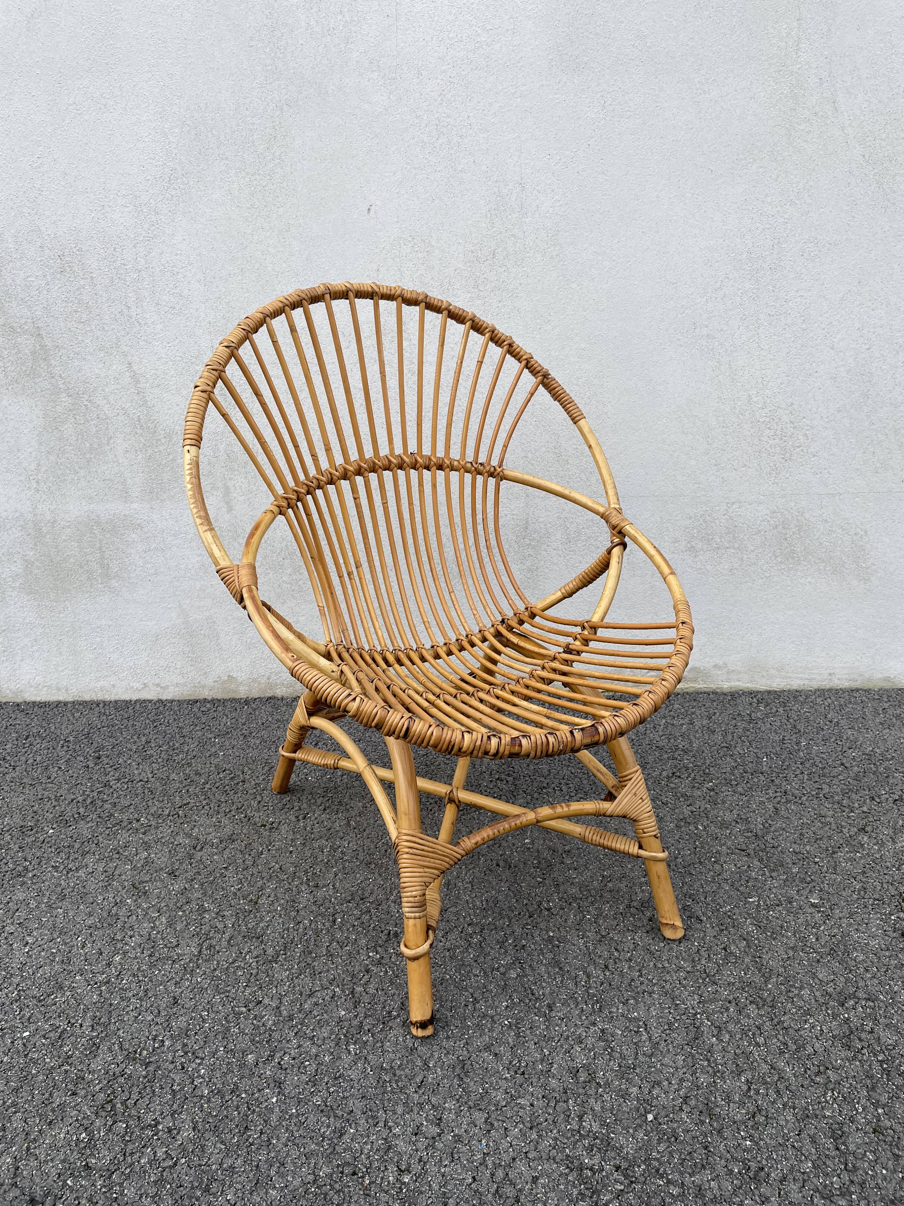 Rattan basket chair
