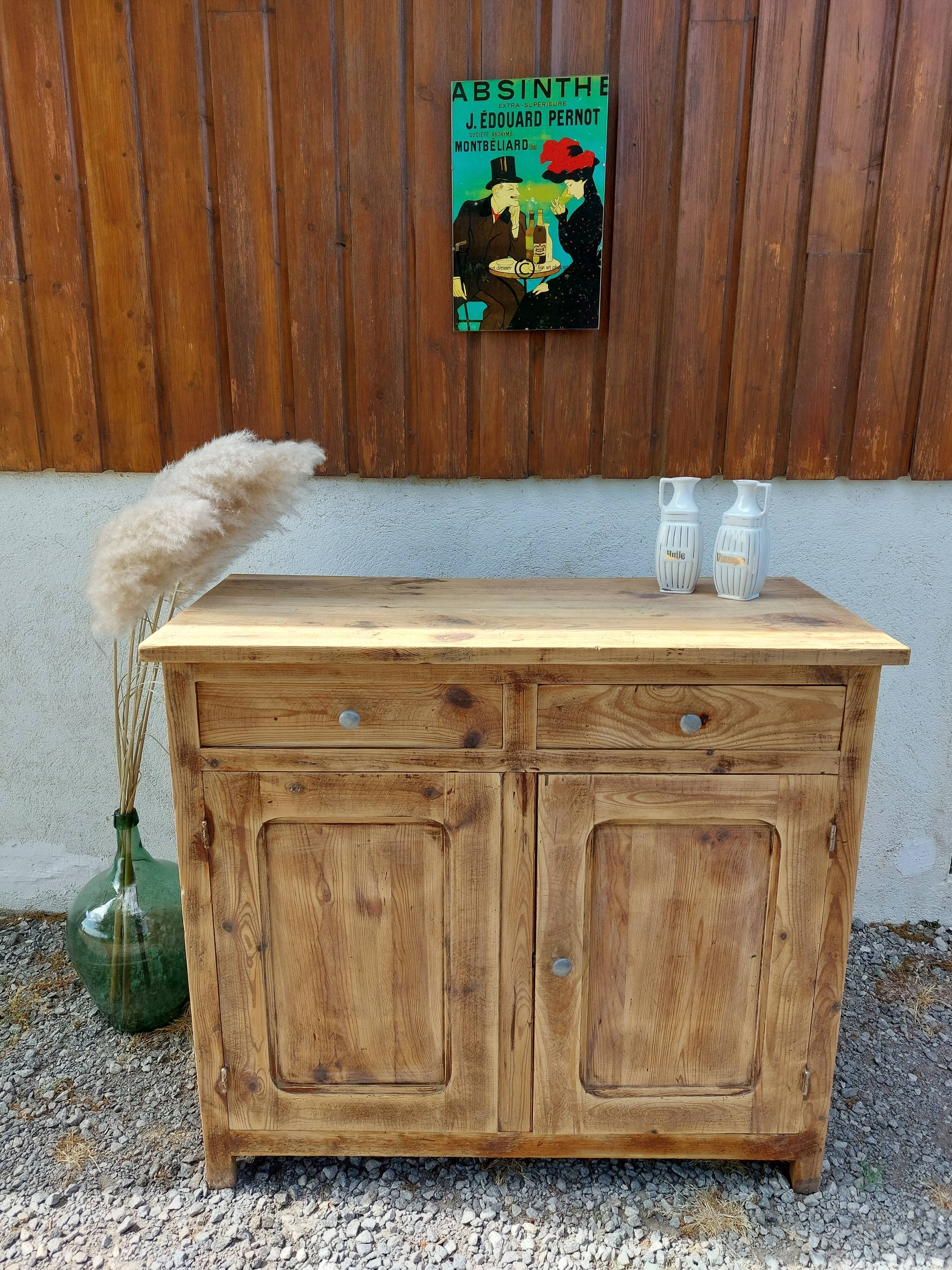 Sanded Parisian buffet